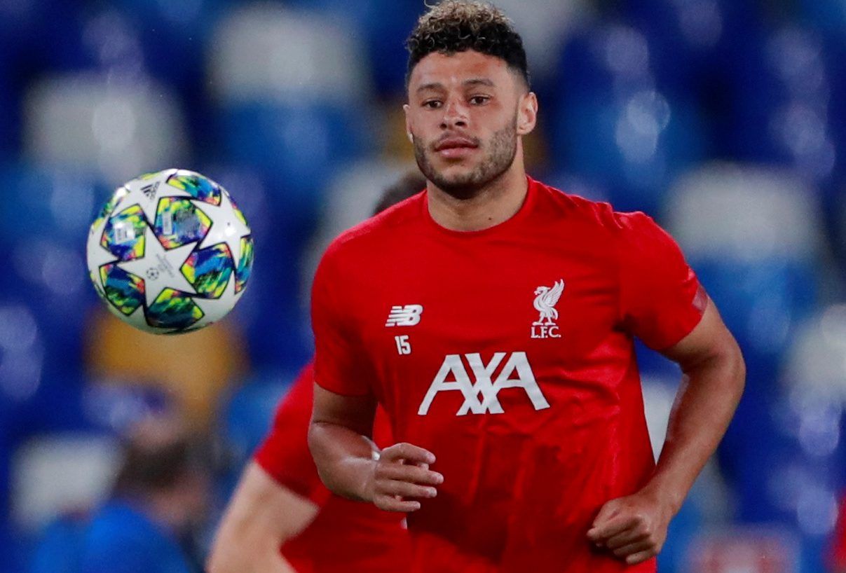 Soccer Football - Champions League - Group E - Napoli v Liverpool - Stadio San Paolo, Naples, Italy - September 17, 2019  Liverpool's Alex Oxlade-Chamberlain during the warm up before the match    Action Images via Reuters/Andrew Couldridge