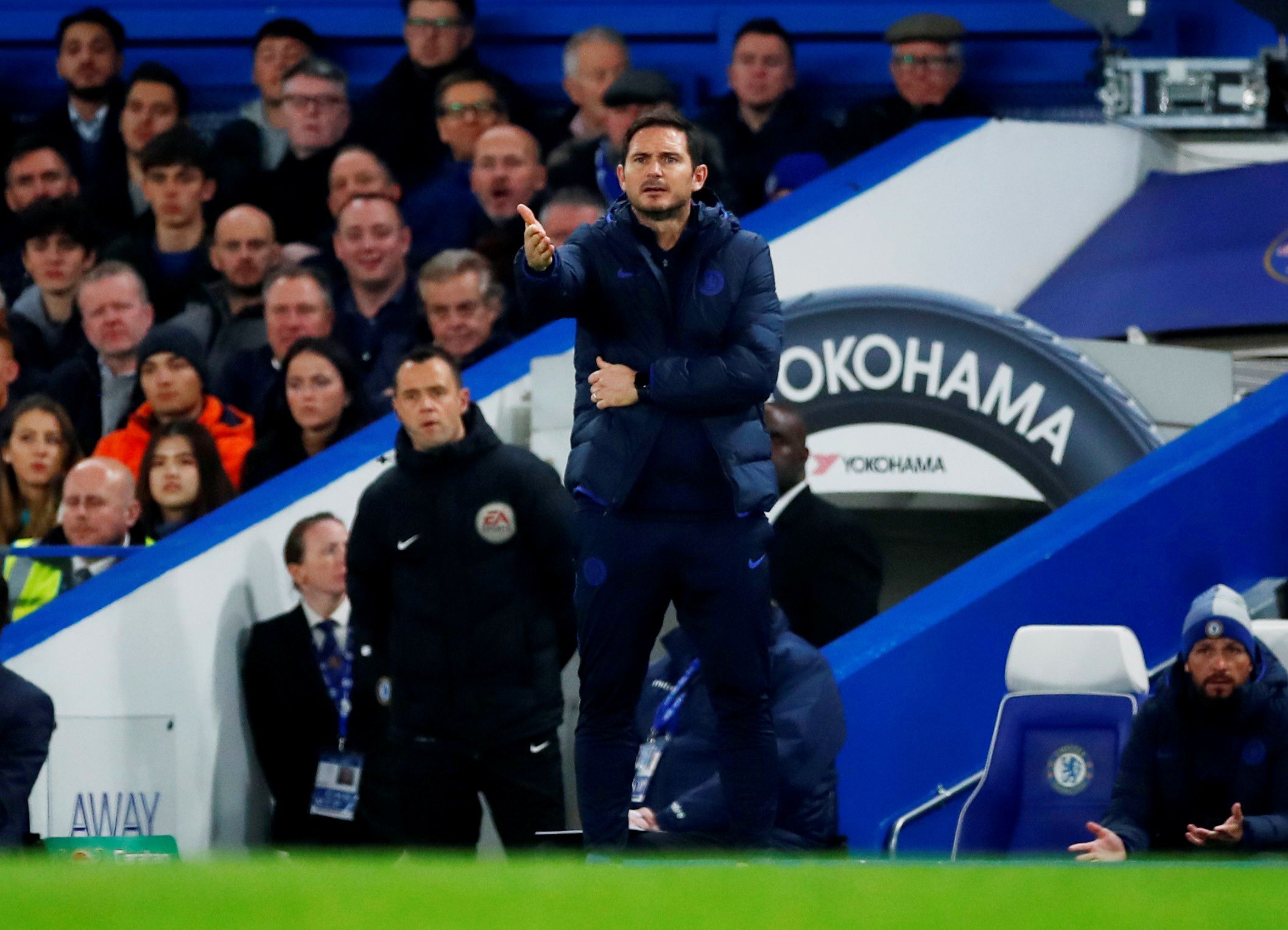 Soccer Football - Carabao Cup - Fourth Round - Chelsea v Manchester United - Stamford Bridge, London, Britain - October 30, 2019  Chelsea manager Frank Lampard reacts   REUTERS/Eddie Keogh  EDITORIAL USE ONLY. No use with unauthorized audio, video, data, fixture lists, club/league logos or 