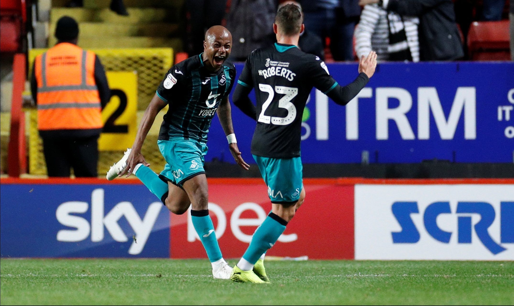 Soccer Football - Championship - Charlton Athletic v Swansea City - The Valley, London, Britain - October 2, 2019  Swansea City's Andre Ayew celebrates after scoring their second goal   Action Images/John Sibley  EDITORIAL USE ONLY. No use with unauthorized audio, video, data, fixture lists, club/league logos or 