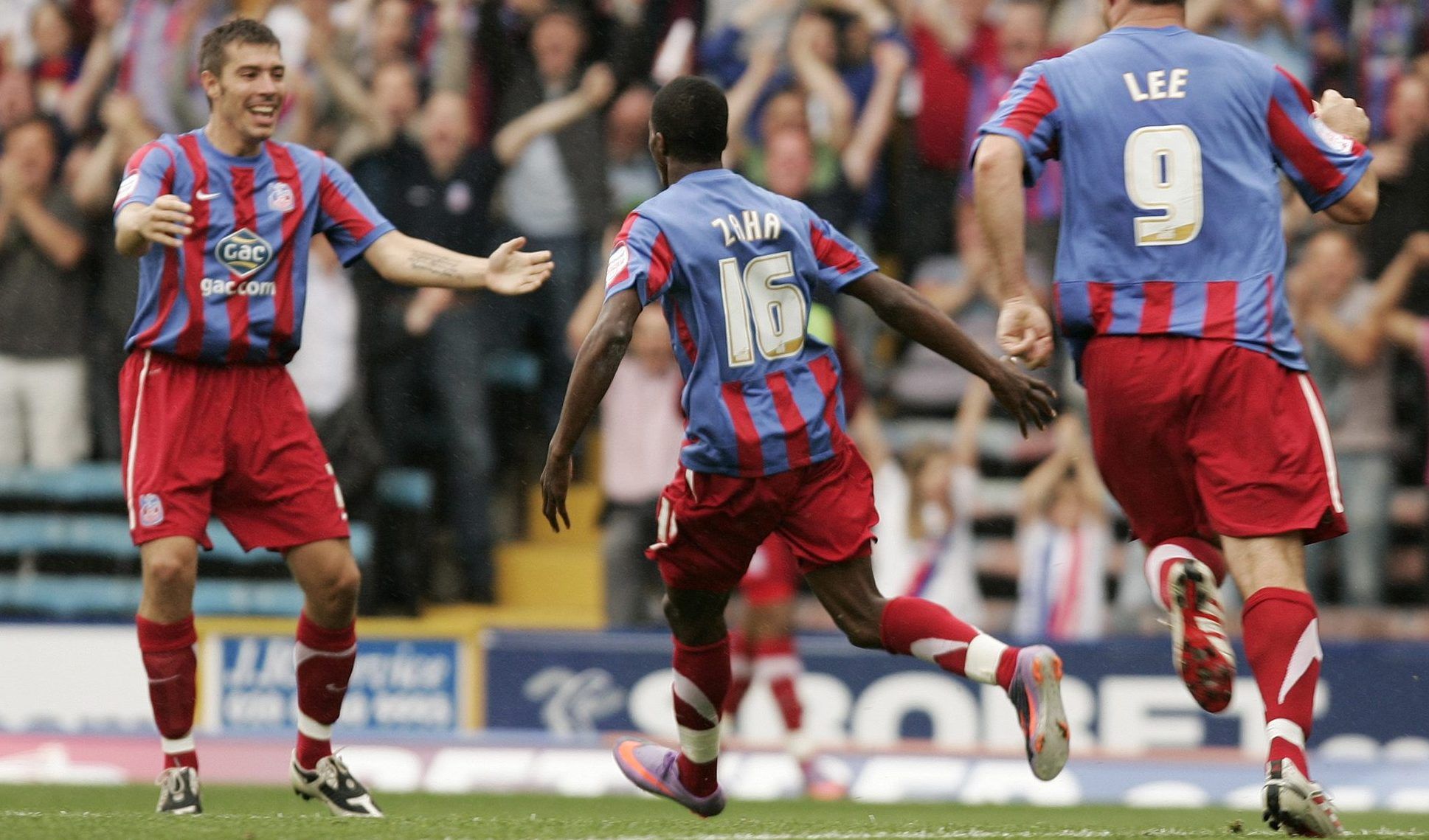 Football - Crystal Palace v Leicester City npower Football League Championship  - Selhurst Park - 10/11 - 7/8/10 
Wilfred Zaha (C) celebrates scoring the first goal for Crystal Palace with Darren Ambrose  (L) 
Mandatory Credit: Action Images / Frances Leader 
Livepic