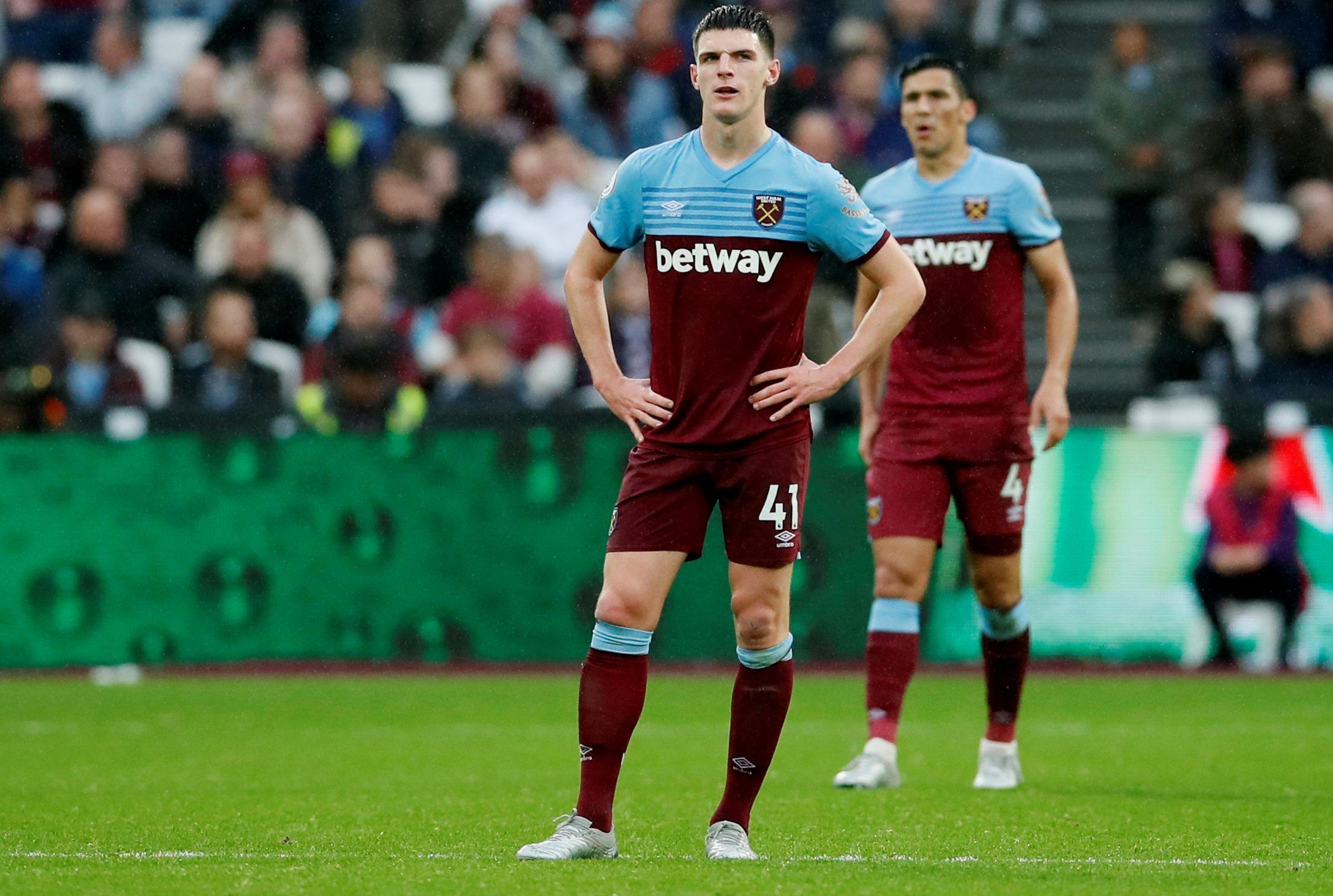 Soccer Football - Premier League - West Ham United v Sheffield United - London Stadium, London, Britain - October 26, 2019  West Ham United's Declan Rice reacts during the match    REUTERS/David Klein  EDITORIAL USE ONLY. No use with unauthorized audio, video, data, fixture lists, club/league logos or 