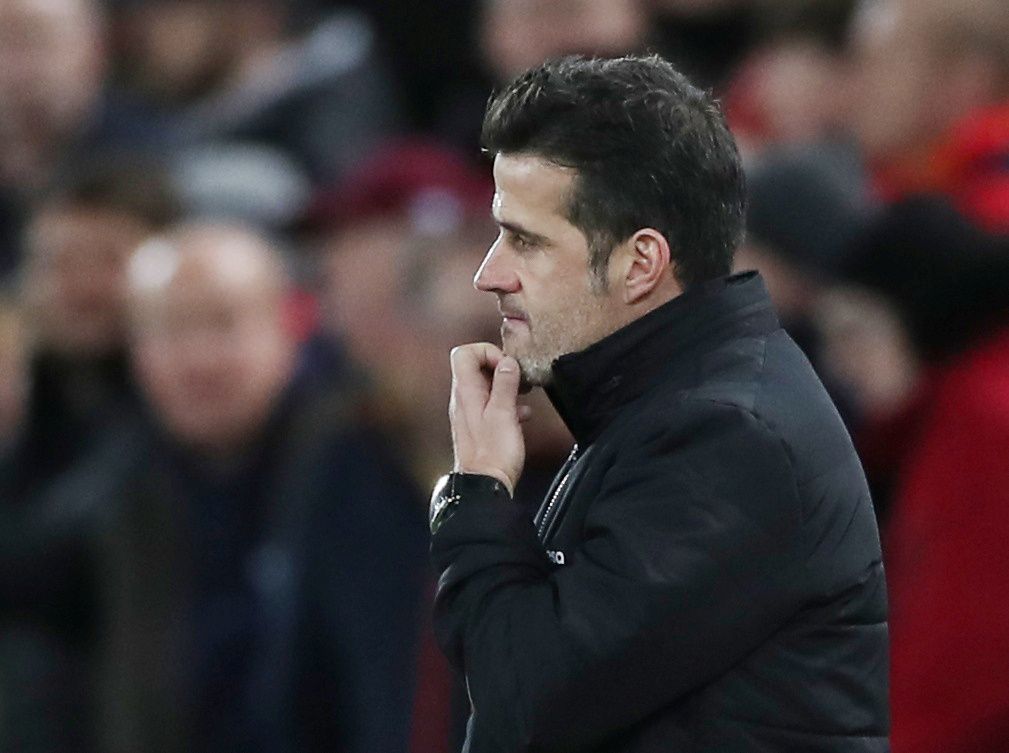 Soccer Football - Premier League - Liverpool v Everton - Anfield, Liverpool, Britain - December 4, 2019  Everton manager Marco Silva looks dejected    Action Images via Reuters/Lee Smith  EDITORIAL USE ONLY. No use with unauthorized audio, video, data, fixture lists, club/league logos or 