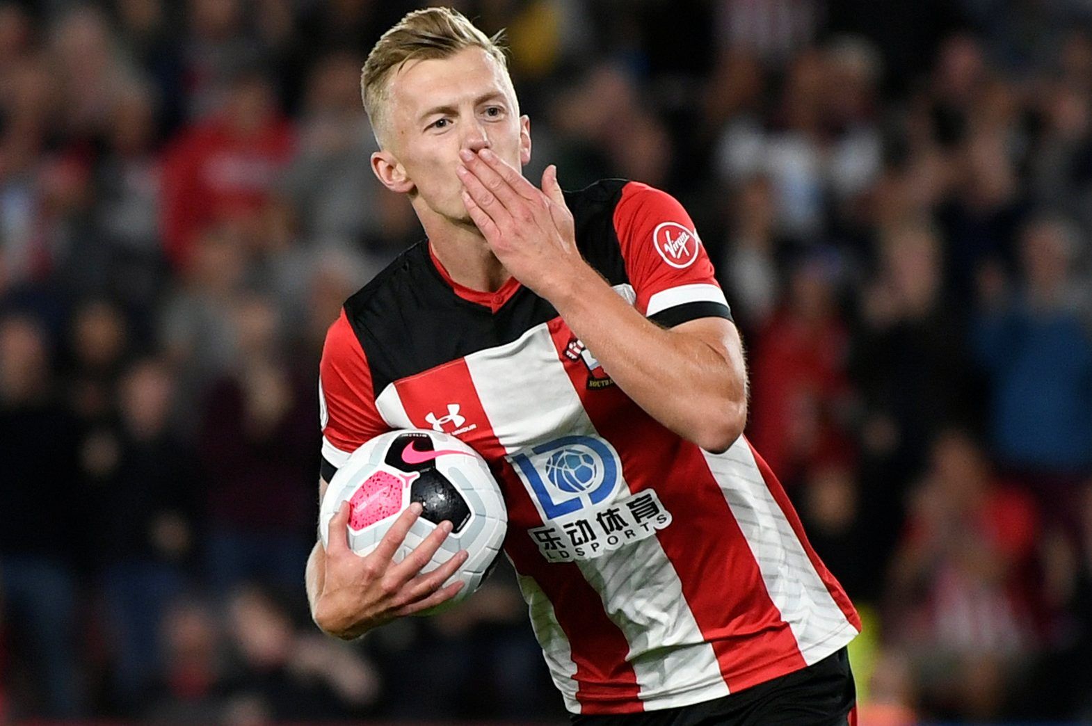 Soccer Football - Premier League - Southampton v AFC Bournemouth - St Mary's Stadium, Southampton, Britain - September 20, 2019   Southampton's James Ward-Prowse celebrates scoring their first goal from the penalty spot        Action Images via Reuters/Tony O'Brien    EDITORIAL USE ONLY. No use with unauthorized audio, video, data, fixture lists, club/league logos or 