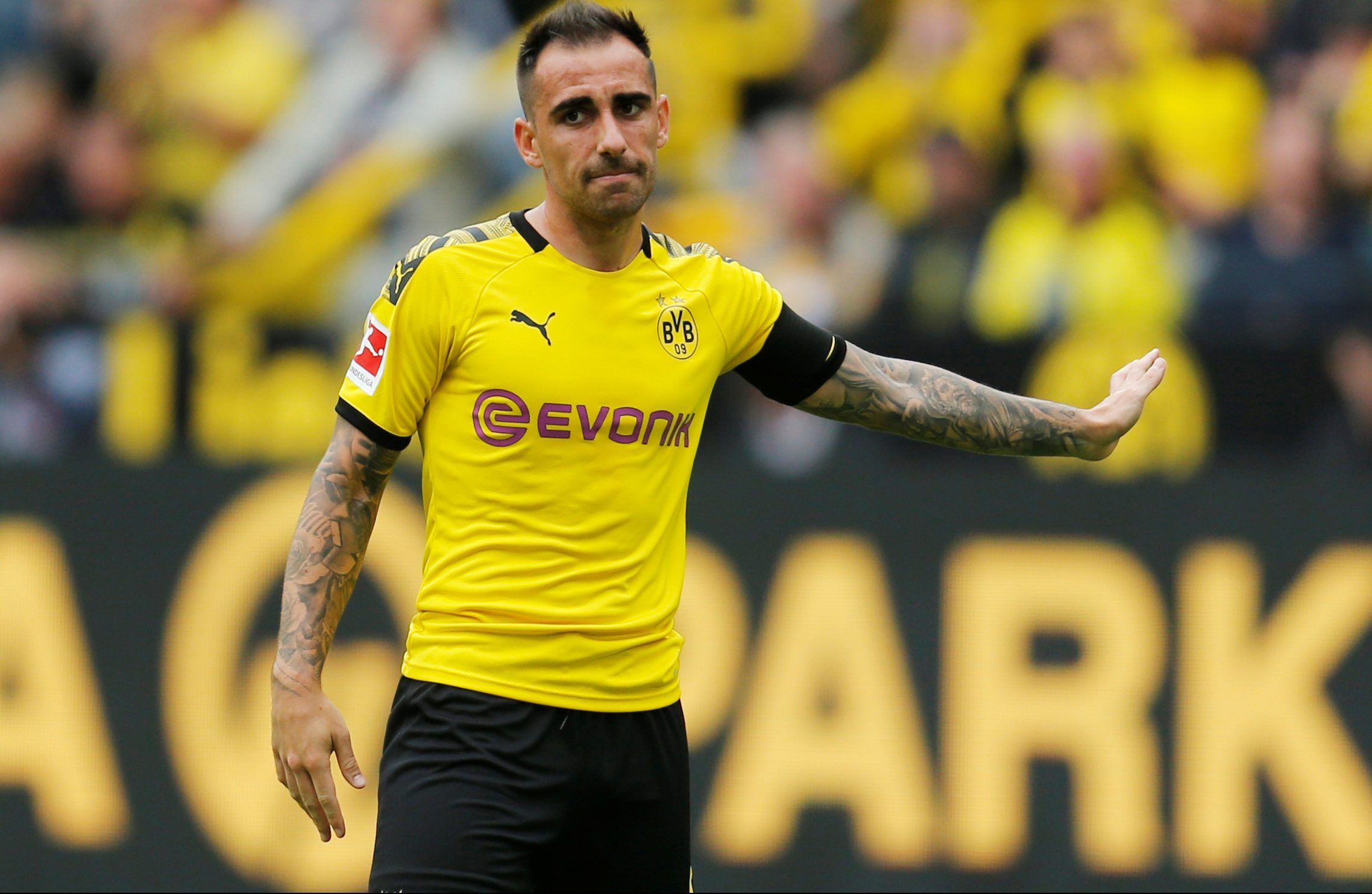 Soccer Football - Bundesliga - Borussia Dortmund v FC Augsburg - Signal Iduna Park, Dortmund, Germany - August 17, 2019  Borussia Dortmund's Paco Alcacer reacts after a missed chance  REUTERS/Leon Kuegeler  DFL regulations prohibit any use of photographs as image sequences and/or quasi-video
