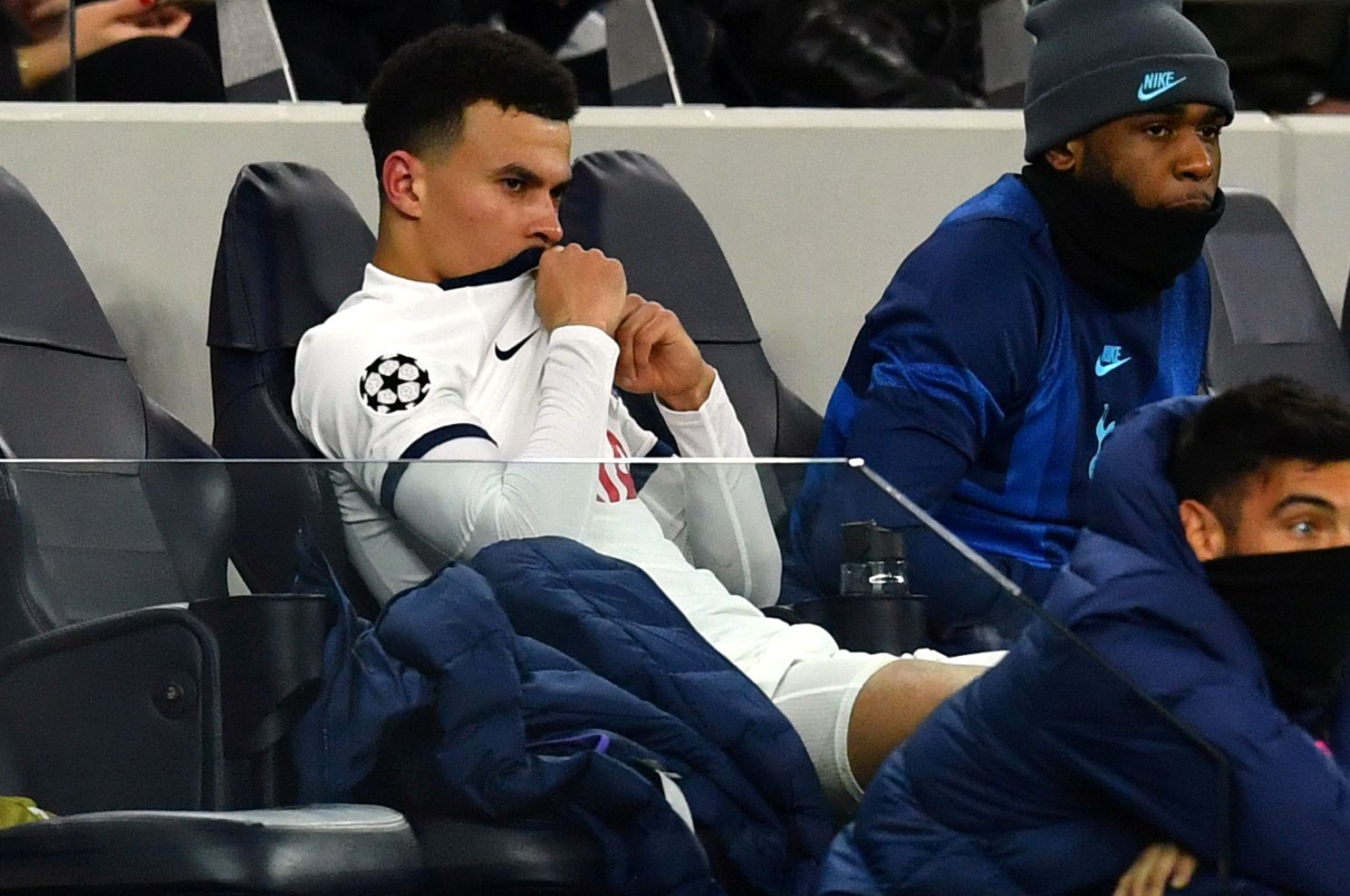 Soccer Football - Champions League - Round of 16 First Leg - Tottenham Hotspur v RB Leipzig - Tottenham Hotspur Stadium, London, Britain - February 19, 2020  Tottenham Hotspur's Dele Alli looks dejected on the bench after he comes off as a substitute  REUTERS/Dylan Martinez