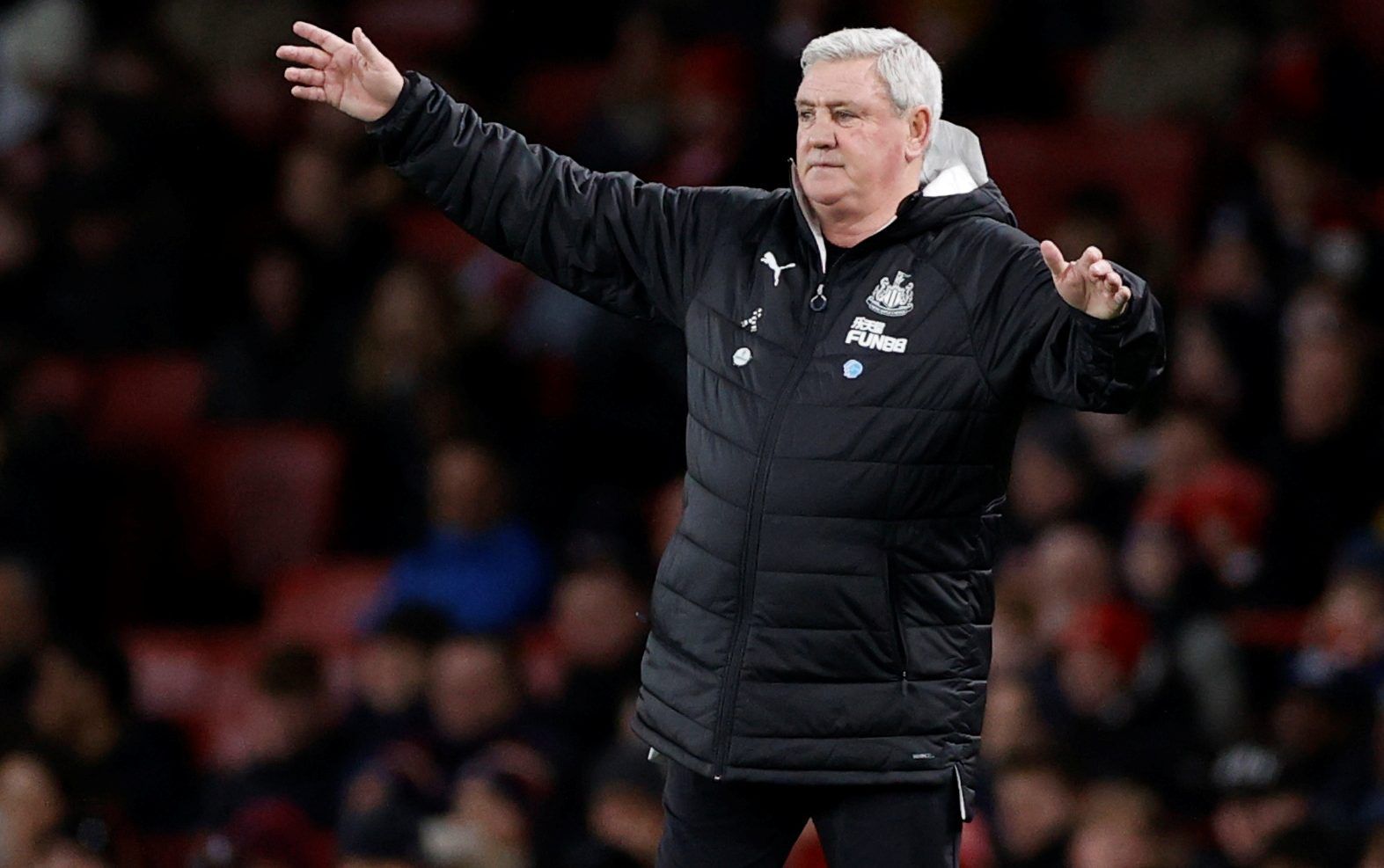 Soccer Football - Premier League - Arsenal v Newcastle United - Emirates Stadium, London, Britain - February 16, 2020   Newcastle United manager Steve Bruce reacts  Action Images via Reuters/John Sibley  EDITORIAL USE ONLY. No use with unauthorized audio, video, data, fixture lists, club/league logos or 