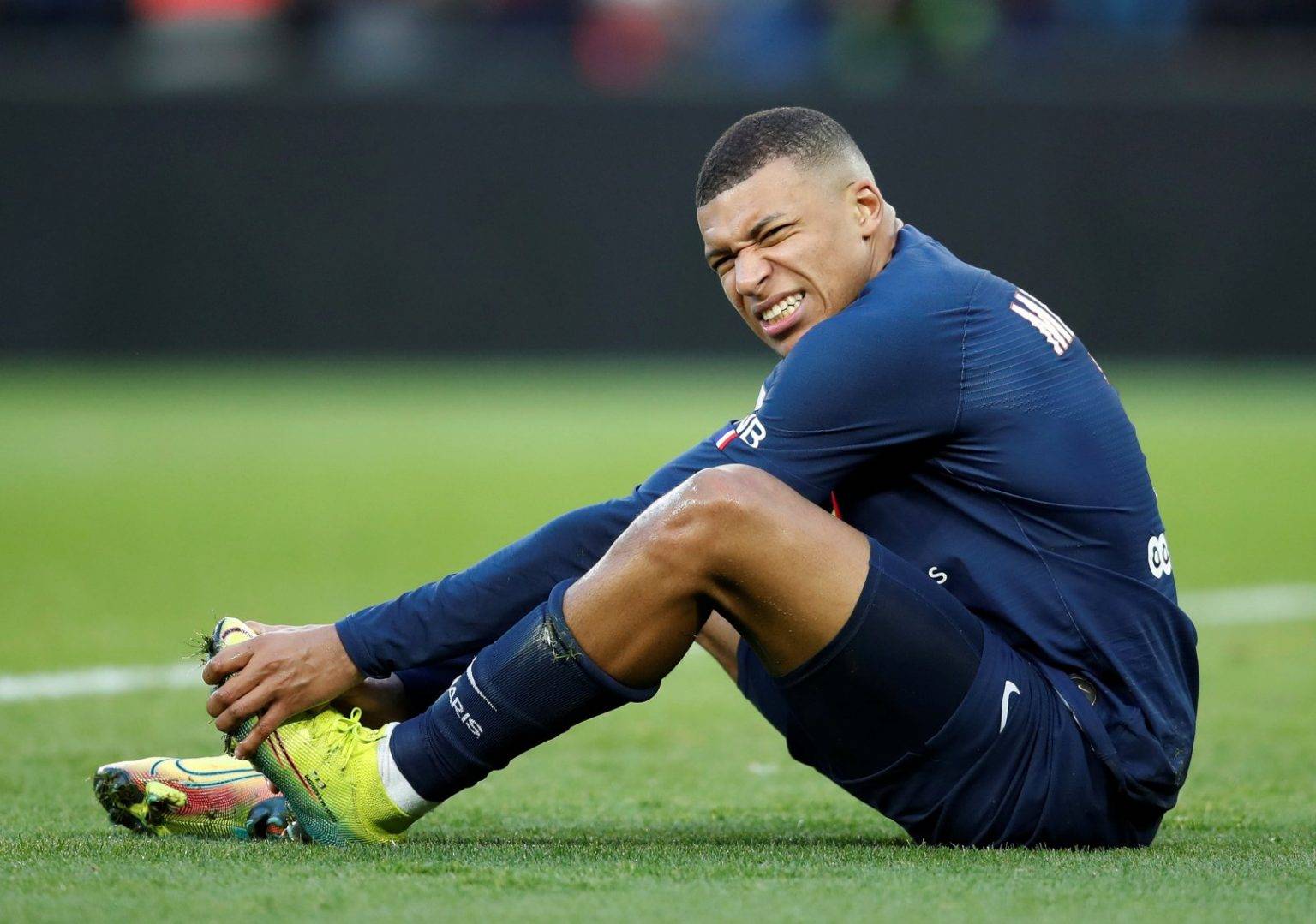 Kylian mbappe butt