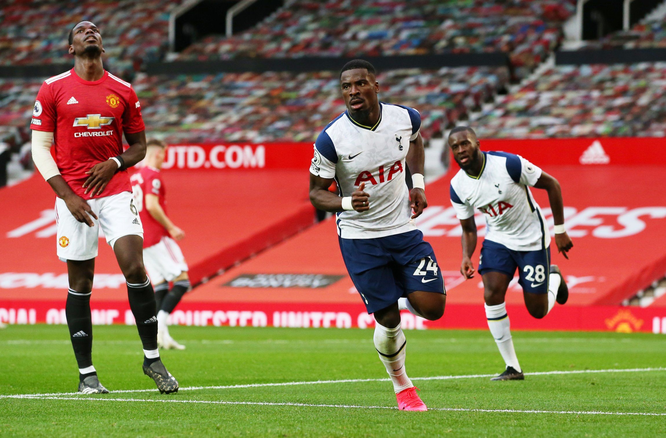Tottenham Hotspur's Serge Aurier celebrates scoring their fifth goal