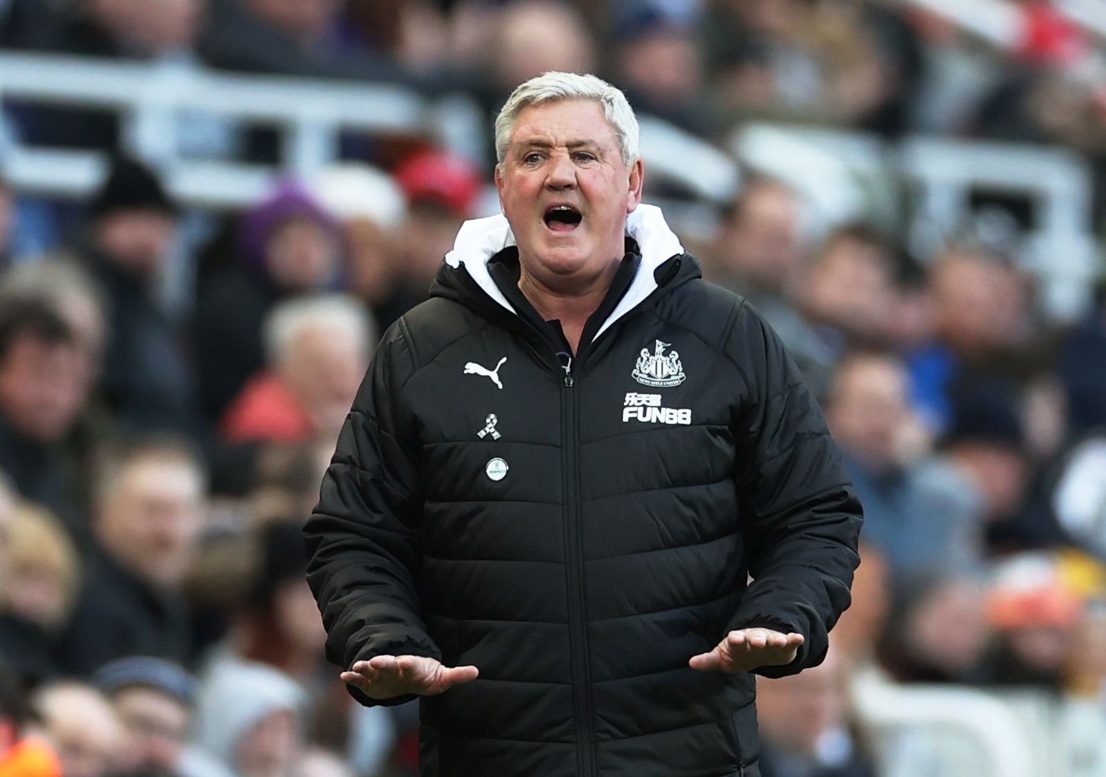 Soccer Football - Premier League - Newcastle United v Burnley - St James' Park, Newcastle, Britain - February 29, 2020  Newcastle United manager Steve Bruce reacts  Action Images via Reuters/Carl Recine  EDITORIAL USE ONLY. No use with unauthorized audio, video, data, fixture lists, club/league logos or 