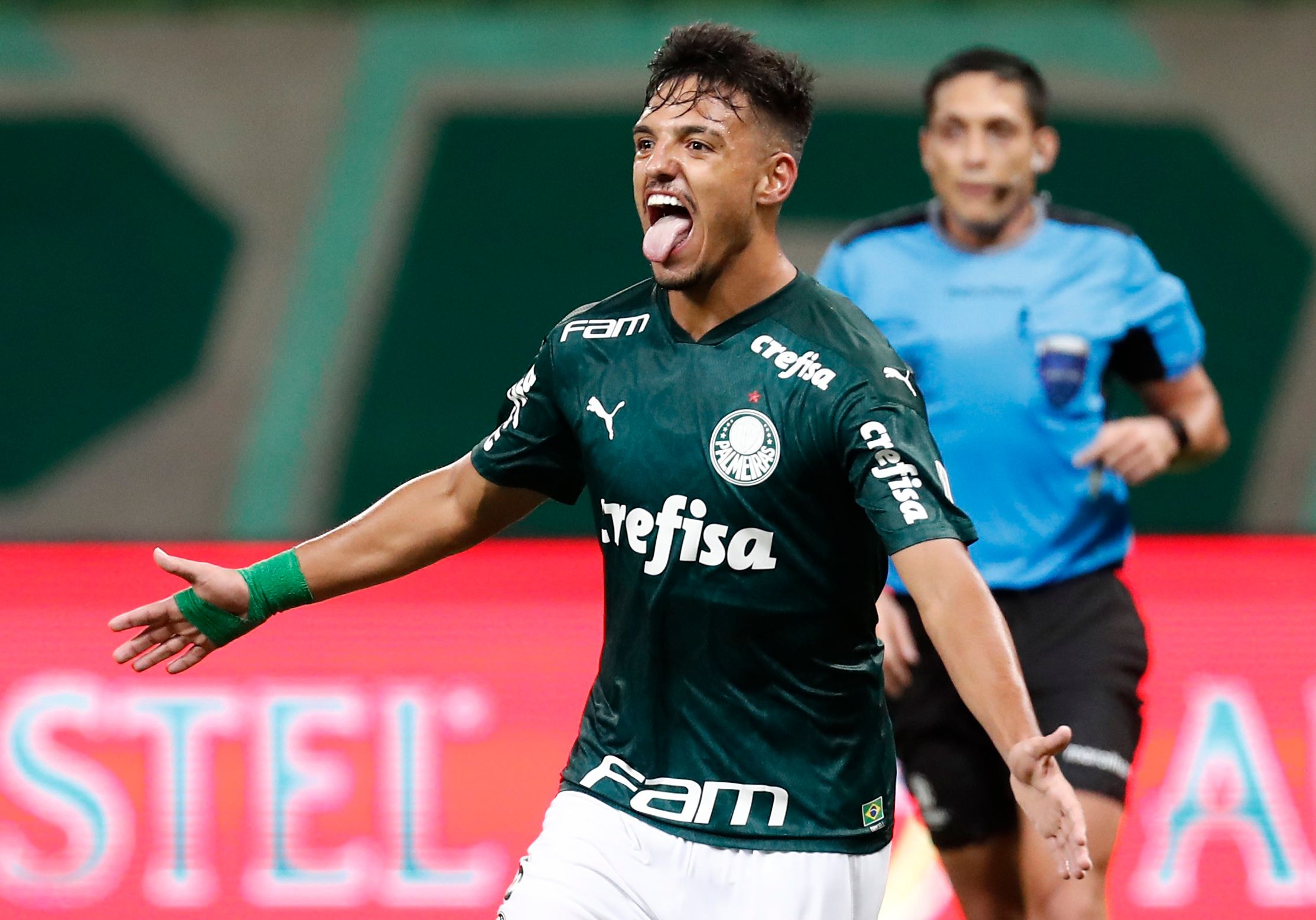 Palmeiras midfielder Gabriel Menino celebrates