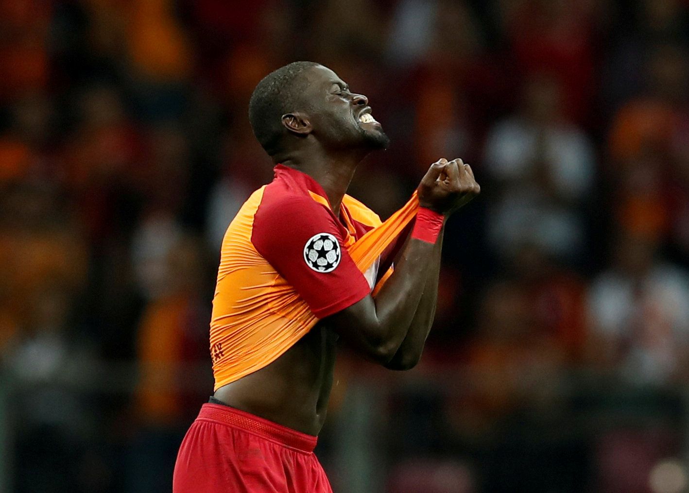 Soccer Football - Champions League - Group Stage - Group D - Galatasaray v Lokomotiv Moscow - Ali Sami Yen Spor Kompleksi, Istanbul, Turkey - September 18, 2018  Galatasaray's Badou Ndiaye reacts after being shown a red card  REUTERS/Murad Sezer      TPX IMAGES OF THE DAY