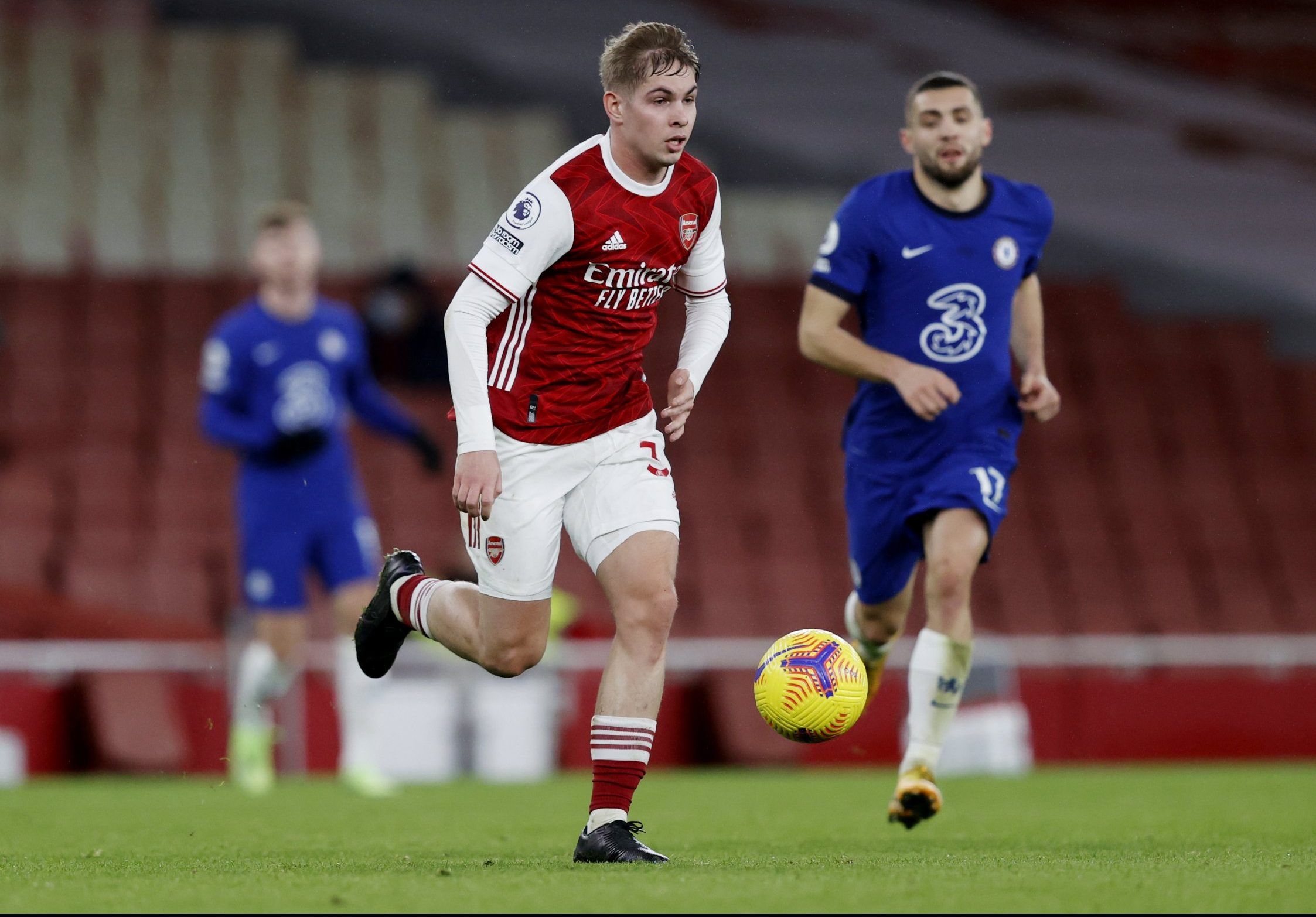 arsenal midfielder emile smith rowe in action against chelsea in the premier league