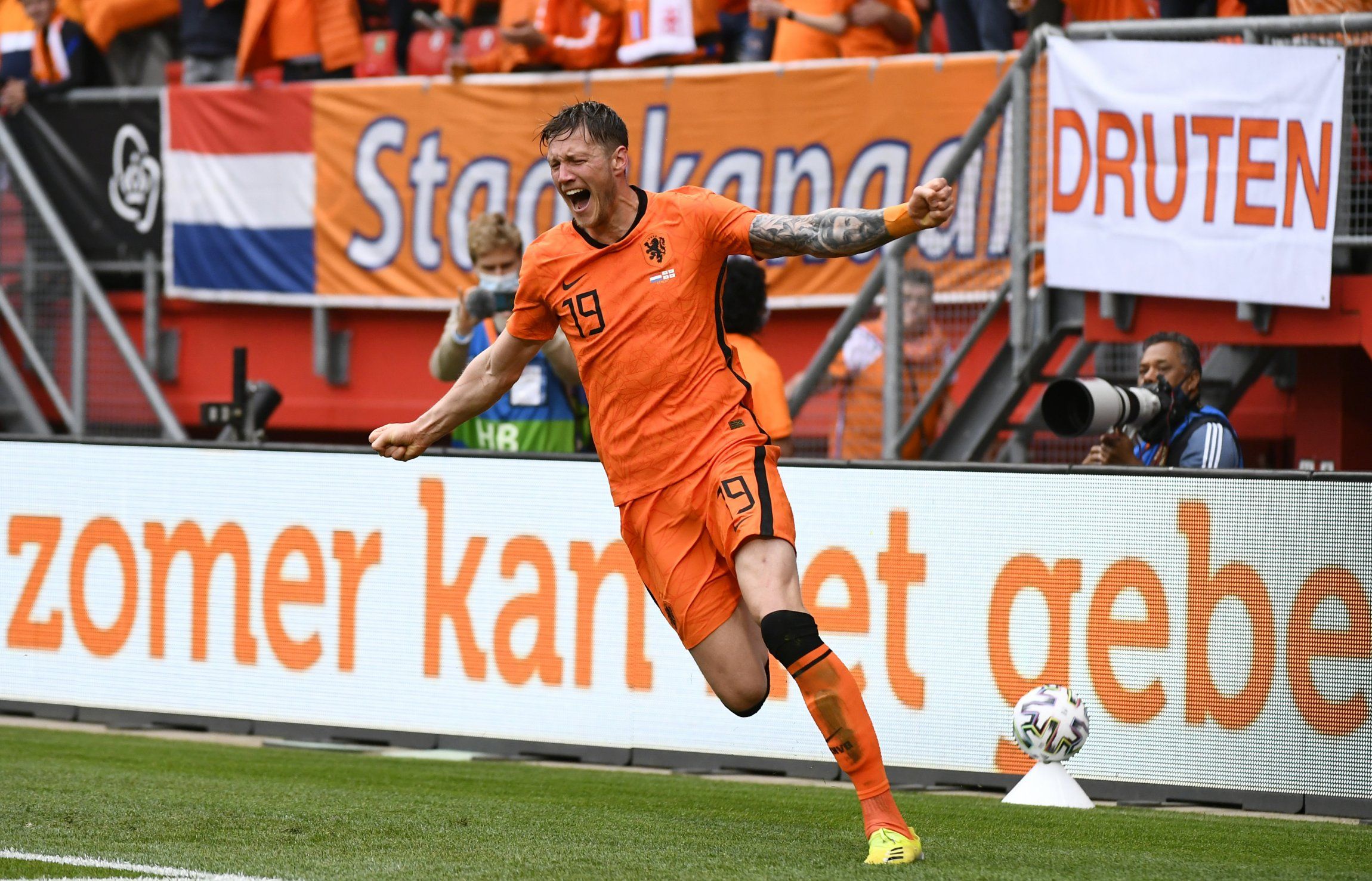 netherlands striker wout weghorst celebrates scoring against georgia in a friendly