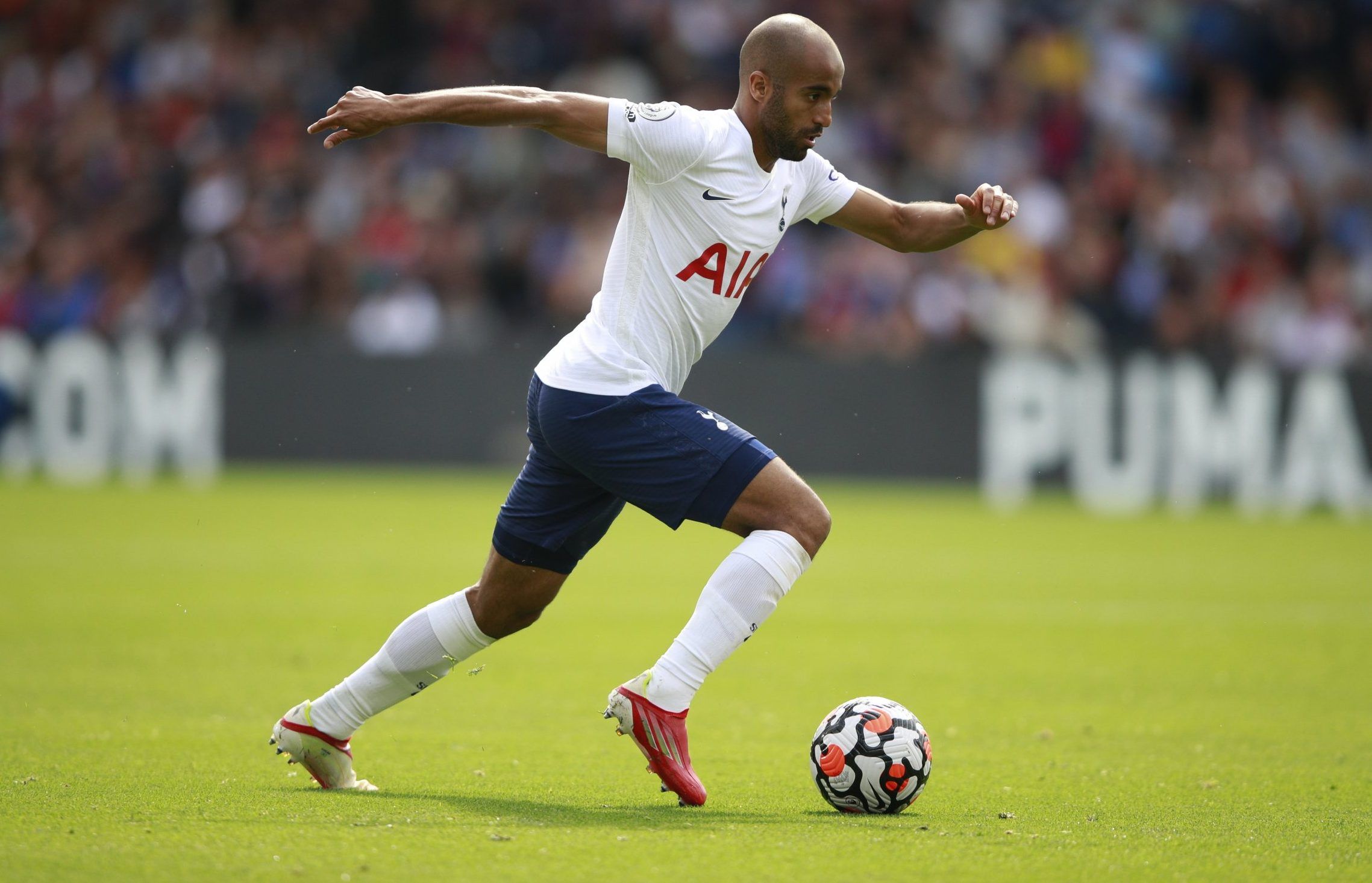 Spurs winger Lucas Moura on the ball against Crystal Palace in the Premier League