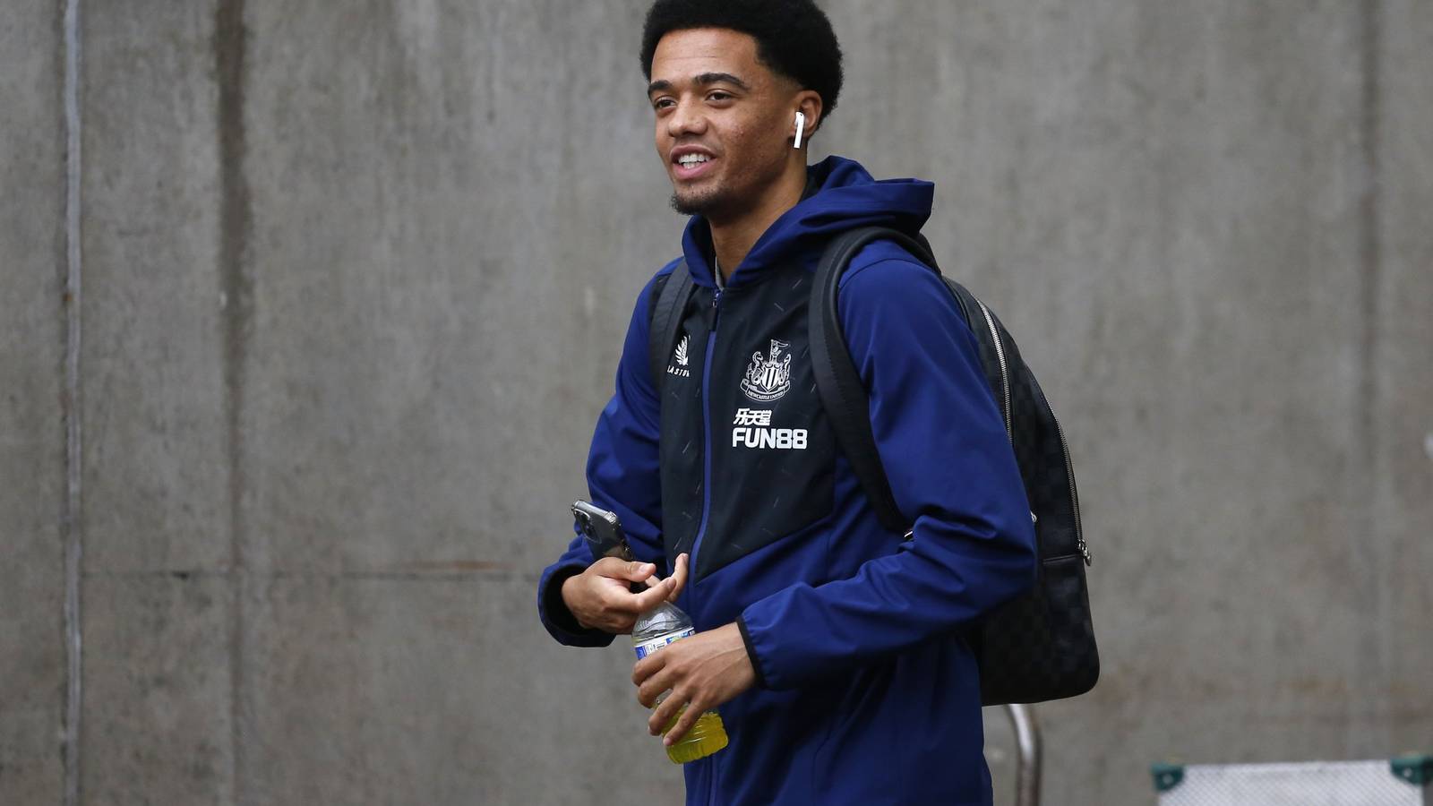 Newcastle: Howe must unleash Jamal Lewis