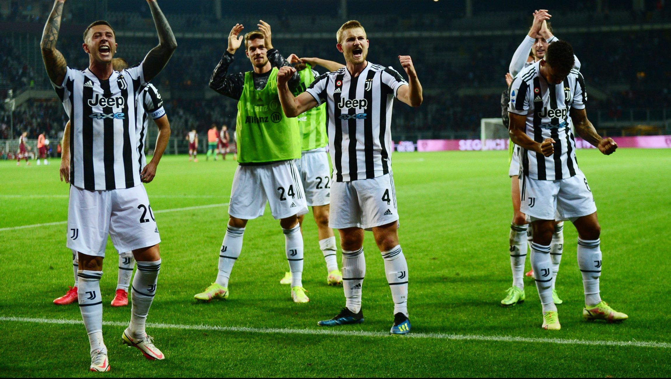 Matthijs de Ligt celebrates Juventus win over Torino in Serie A