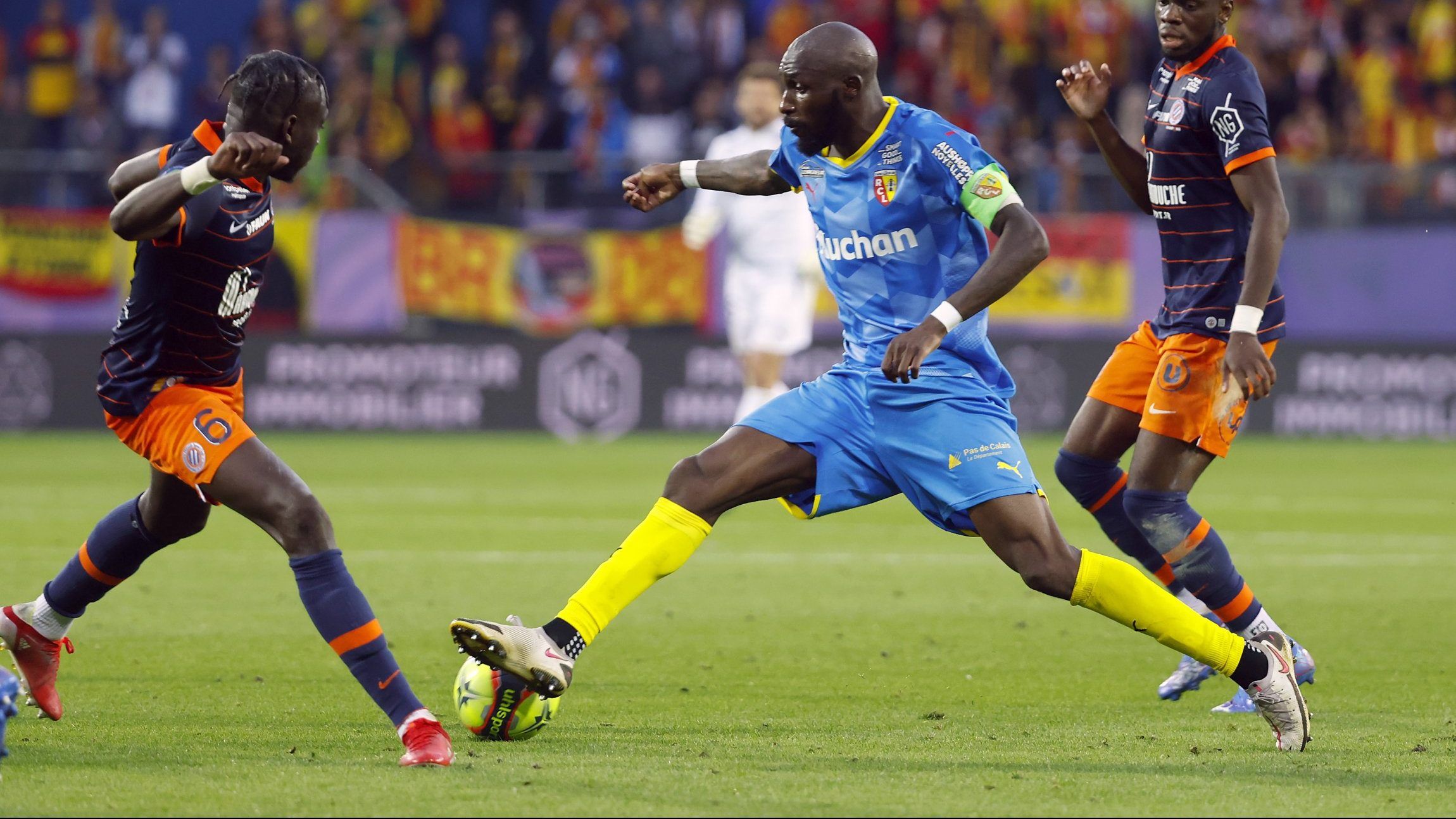 RC Lens midfielder Seko Fofana in action vs Montpellier in Ligue 1