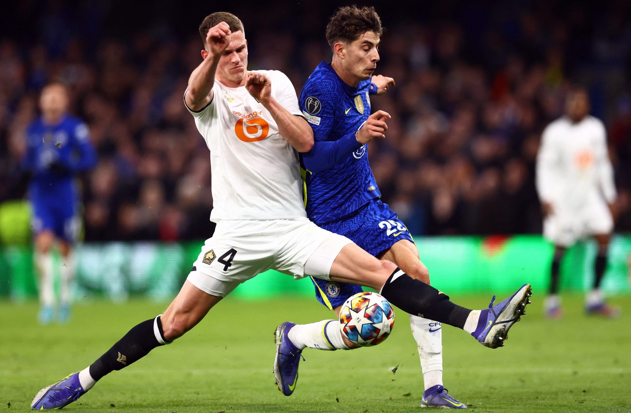Soccer Football - Champions League - Round of 16 First Leg - Chelsea v Lille - Stamford Bridge, London, Britain - February 22, 2022 Lille's Sven Botman in action with Chelsea's Kai Havertz REUTERS/David Klein