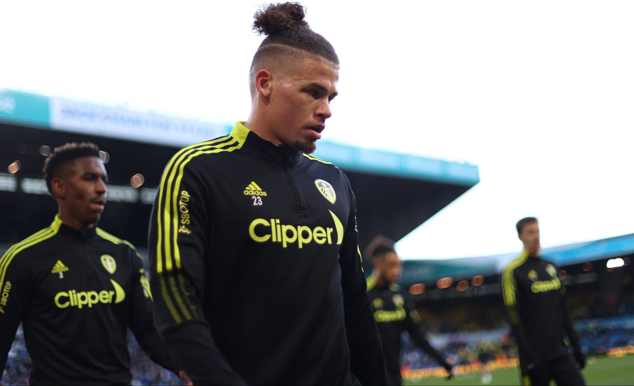 Soccer Football - Premier League - Leeds United v Brentford - Elland Road, Leeds, Britain - December 5, 2021 Leeds United's Kalvin Phillips during the warm up before the match Action Images via Reuters/Carl Recine EDITORIAL USE ONLY. No use with unauthorized audio, video, data, fixture lists, club/league logos or 'live' services. Online in-match use limited to 75 images, no video emulation. No use in betting, games or single club /league/player publications.  Please contact your account represen