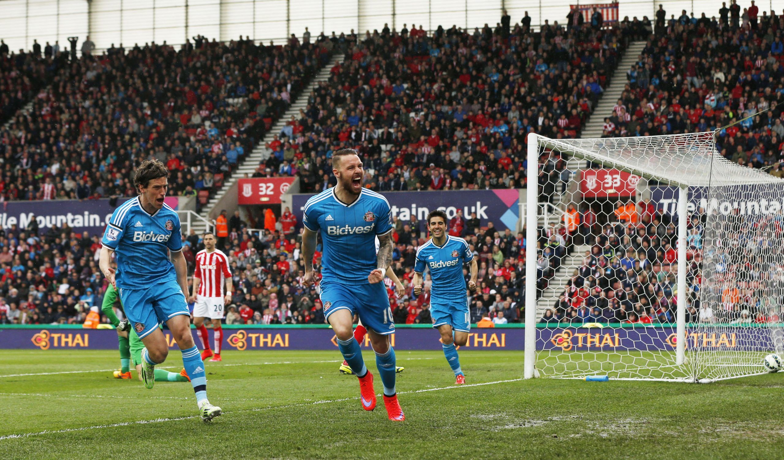Football - Stoke City v Sunderland - Barclays Premier League - Britannia Stadium - 25/4/15 
Connor Wickham celebrates scoring the first goal for Sunderland 
Mandatory Credit: Action Images / Andrew Boyers 
Livepic 
EDITORIAL USE ONLY. No use with unauthorized audio, video, data, fixture lists, club/league logos or 