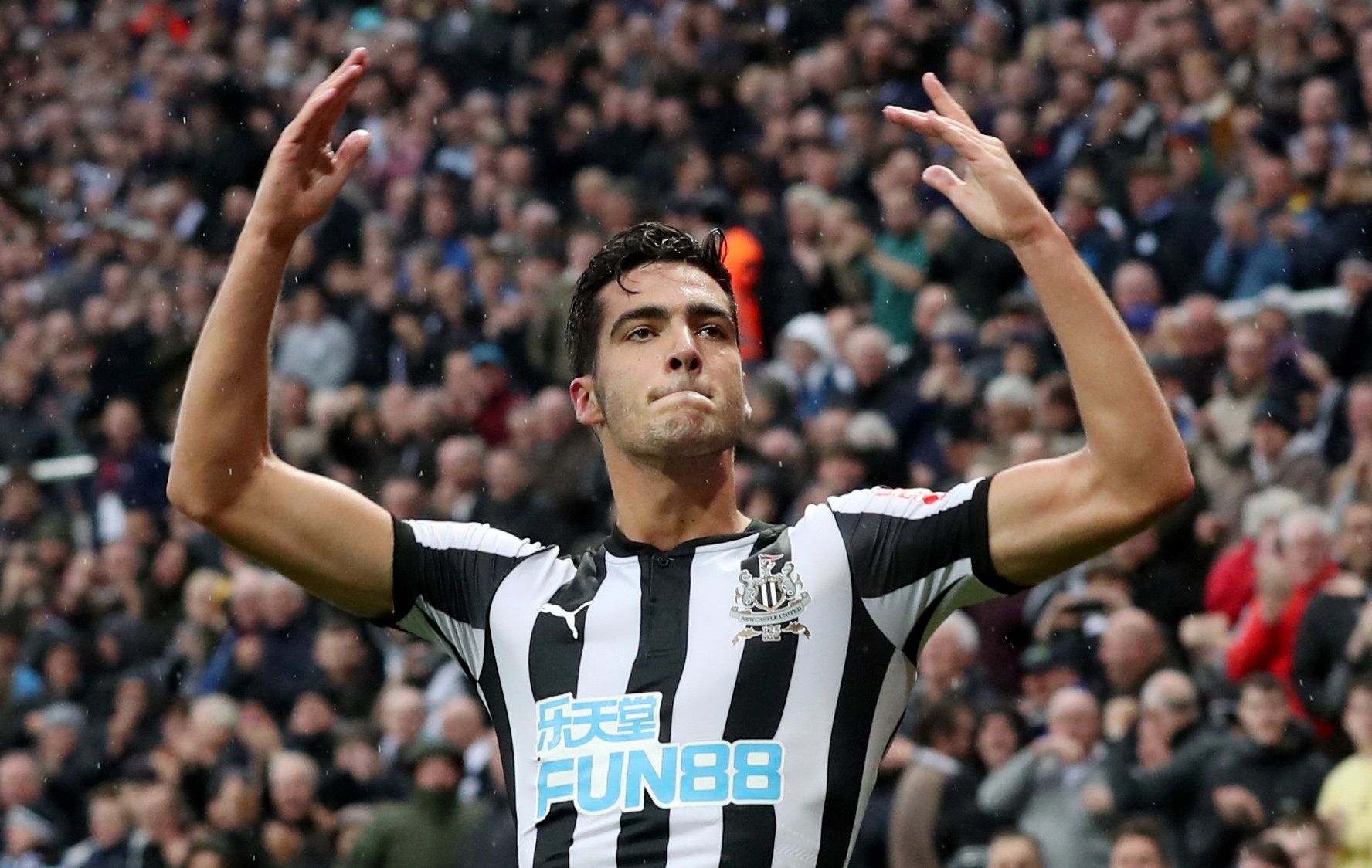 Soccer Football - Premier League - Newcastle United vs Crystal Palace - St James' Park, Newcastle, Britain - October 21, 2017   Newcastle United's Mikel Merino celebrates scoring their first goal      REUTERS/Scott Heppell    EDITORIAL USE ONLY. No use with unauthorized audio, video, data, fixture lists, club/league logos or 