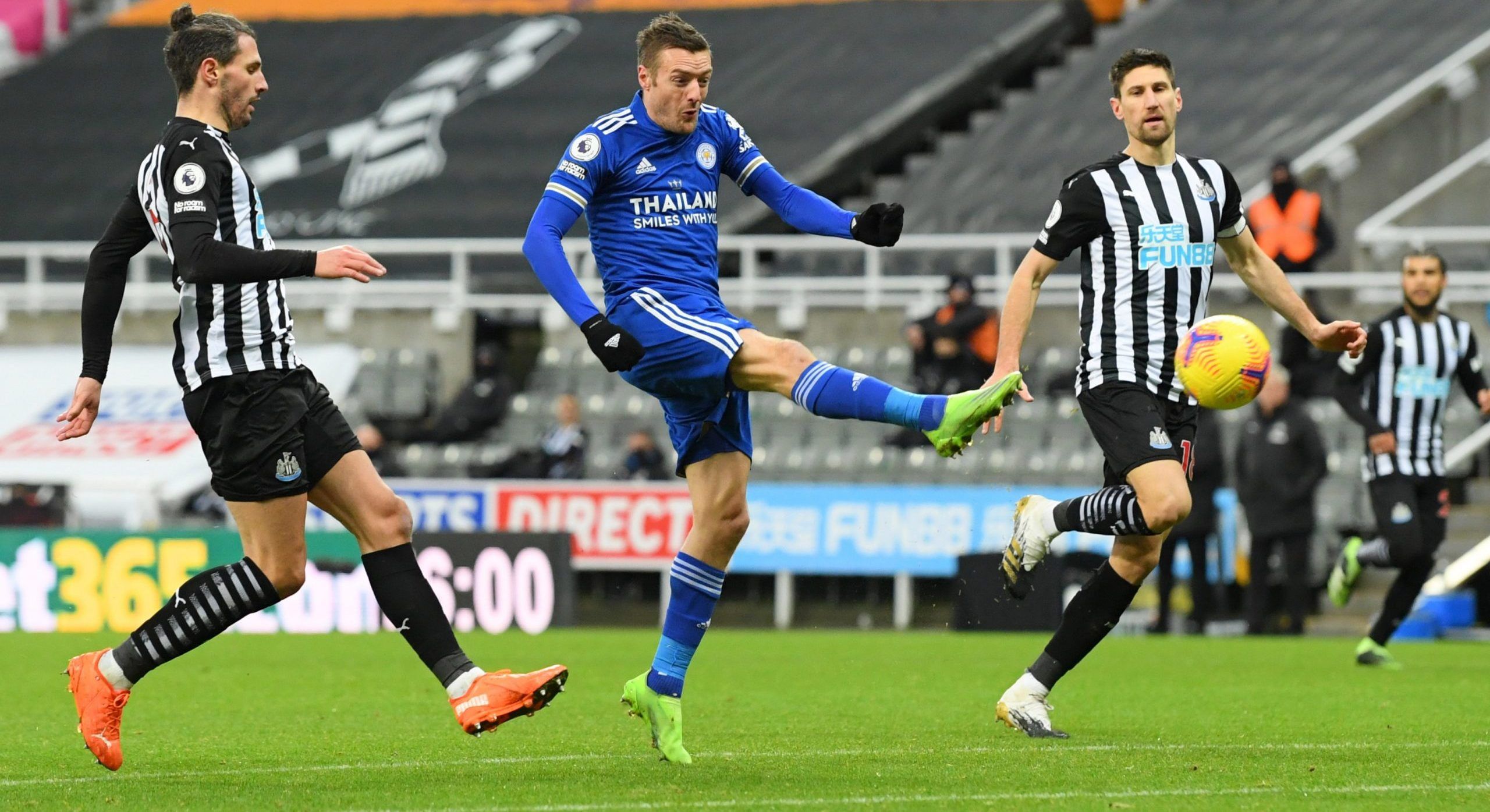 Soccer Football - Premier League - Newcastle United v Leicester City - St James' Park, Newcastle, Britain - January 3, 2021 Leicester City's Jamie Vardy scores a goal that was disallowed Pool via REUTERS/Stu Forster EDITORIAL USE ONLY. No use with unauthorized audio, video, data, fixture lists, club/league logos or 'live' services. Online in-match use limited to 75 images, no video emulation. No use in betting, games or single club /league/player publications.  Please contact your account repres
