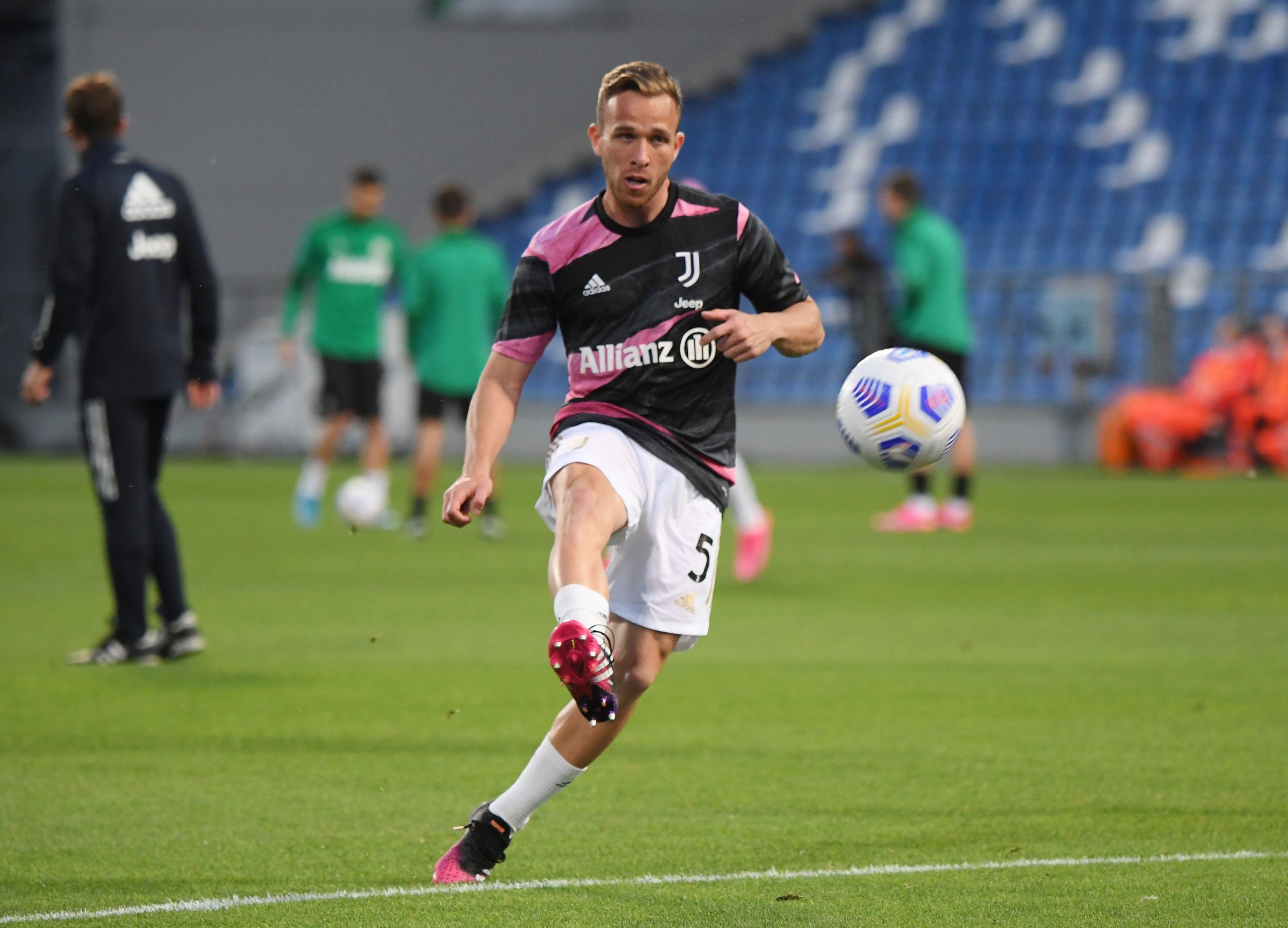 Juventus' Arthur during the warm up before the match