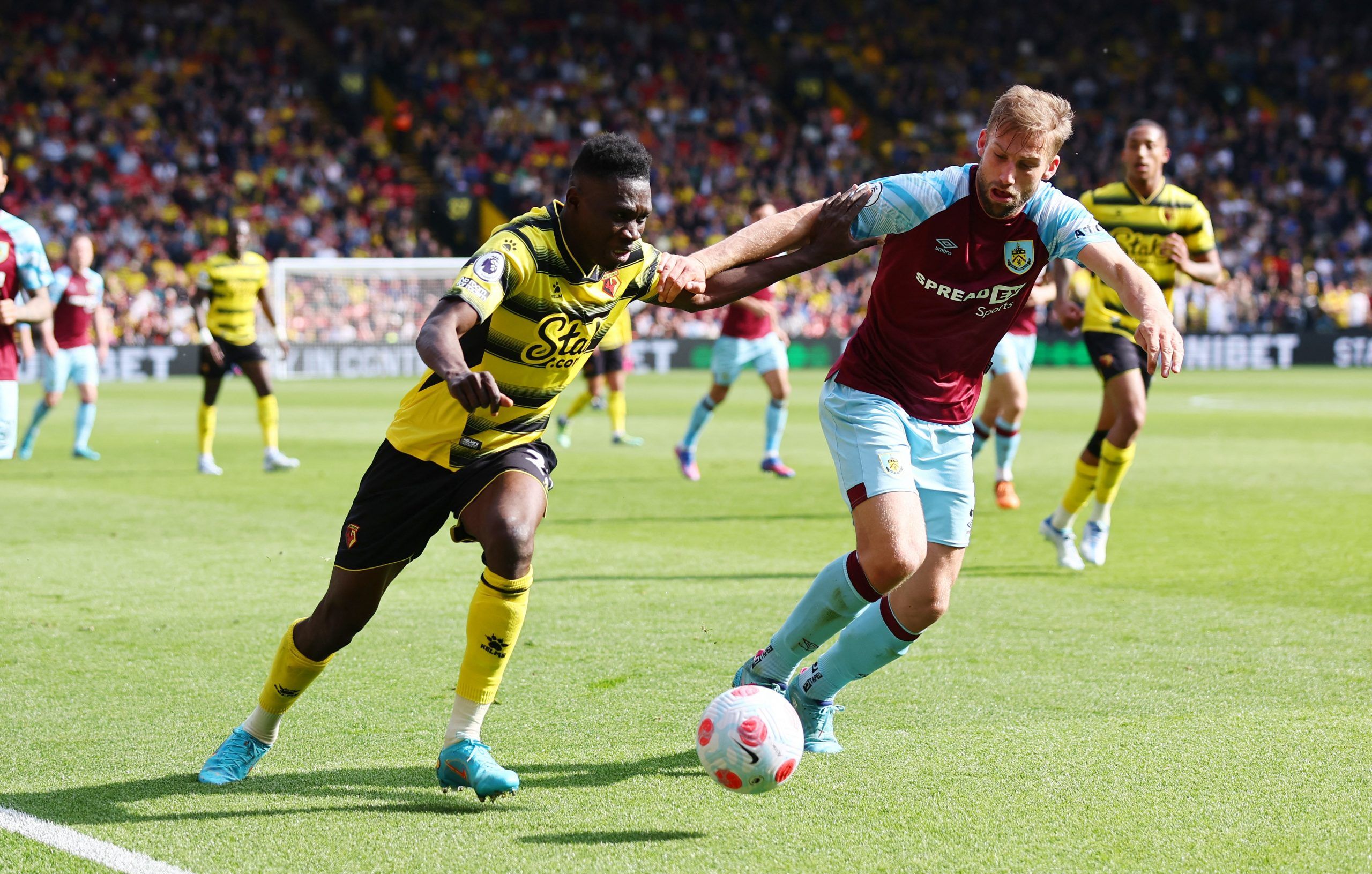 ismaila-sarr-watford-premier-league-crystal-palace-transfer-news-patrick-vieira-signings-latest-benteke-gallagherSoccer Football - Premier League - Watford v Burnley - Vicarage Road, Watford, Britain - April 30, 2022 Watford's Ismaila Sarr in action with Burnley's Charlie Taylor REUTERS/David Klein EDITORIAL USE ONLY. No use with unauthorized audio, video, data, fixture lists, club/league logos or 'live' services. Online in-match use limited to 75 images, no video emulation. No use in betting, g