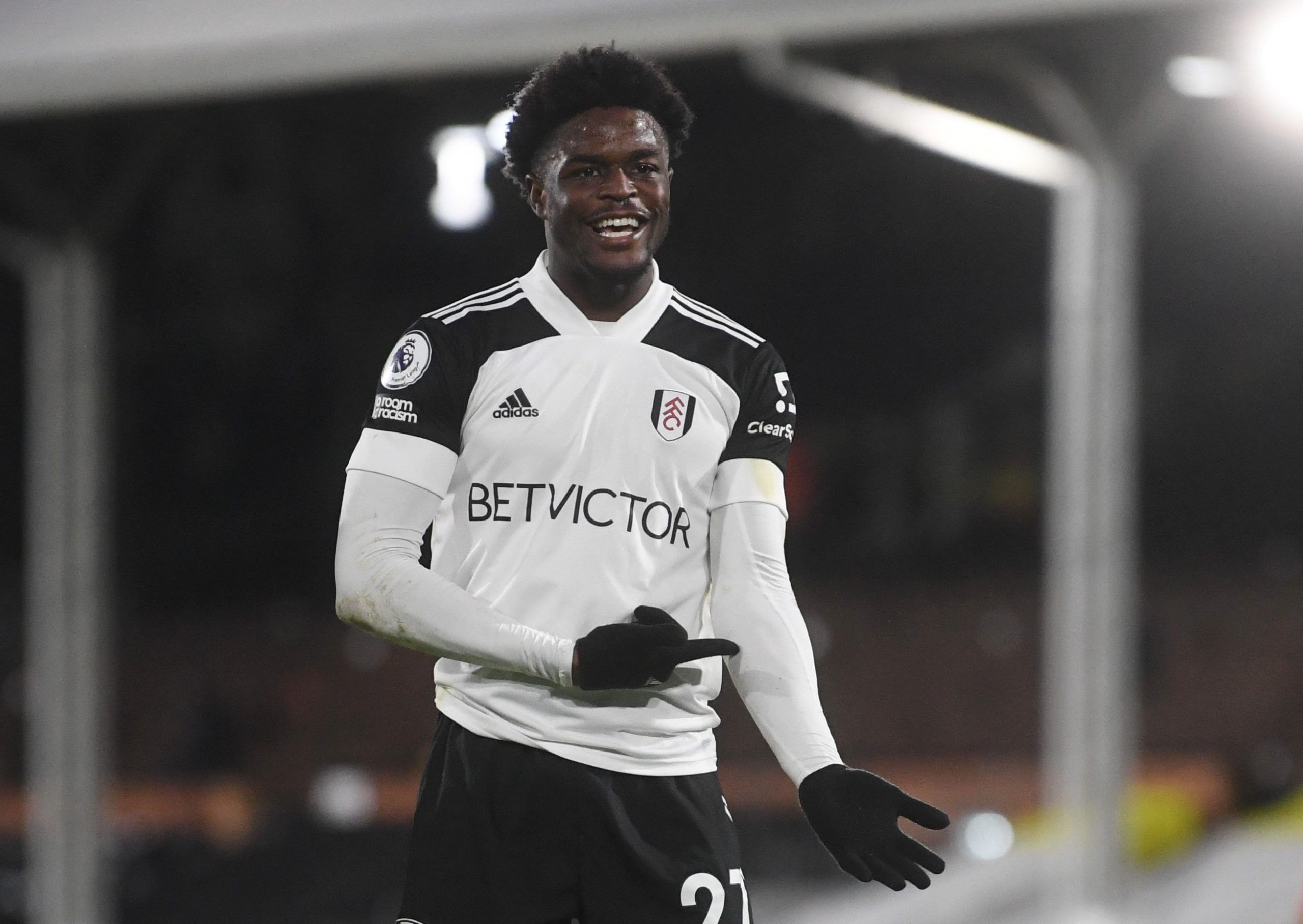 Soccer Football - Premier League - Fulham v Tottenham Hotspur - Craven Cottage, London, Britain - March 4, 2021 Fulham's Josh Maja celebrates scoring a goal before it is disallowed following a referral to VAR Pool via REUTERS/Neil Hall EDITORIAL USE ONLY. No use with unauthorized audio, video, data, fixture lists, club/league logos or 'live' services. Online in-match use limited to 75 images, no video emulation. No use in betting, games or single club /league/player publications.  Please contact
