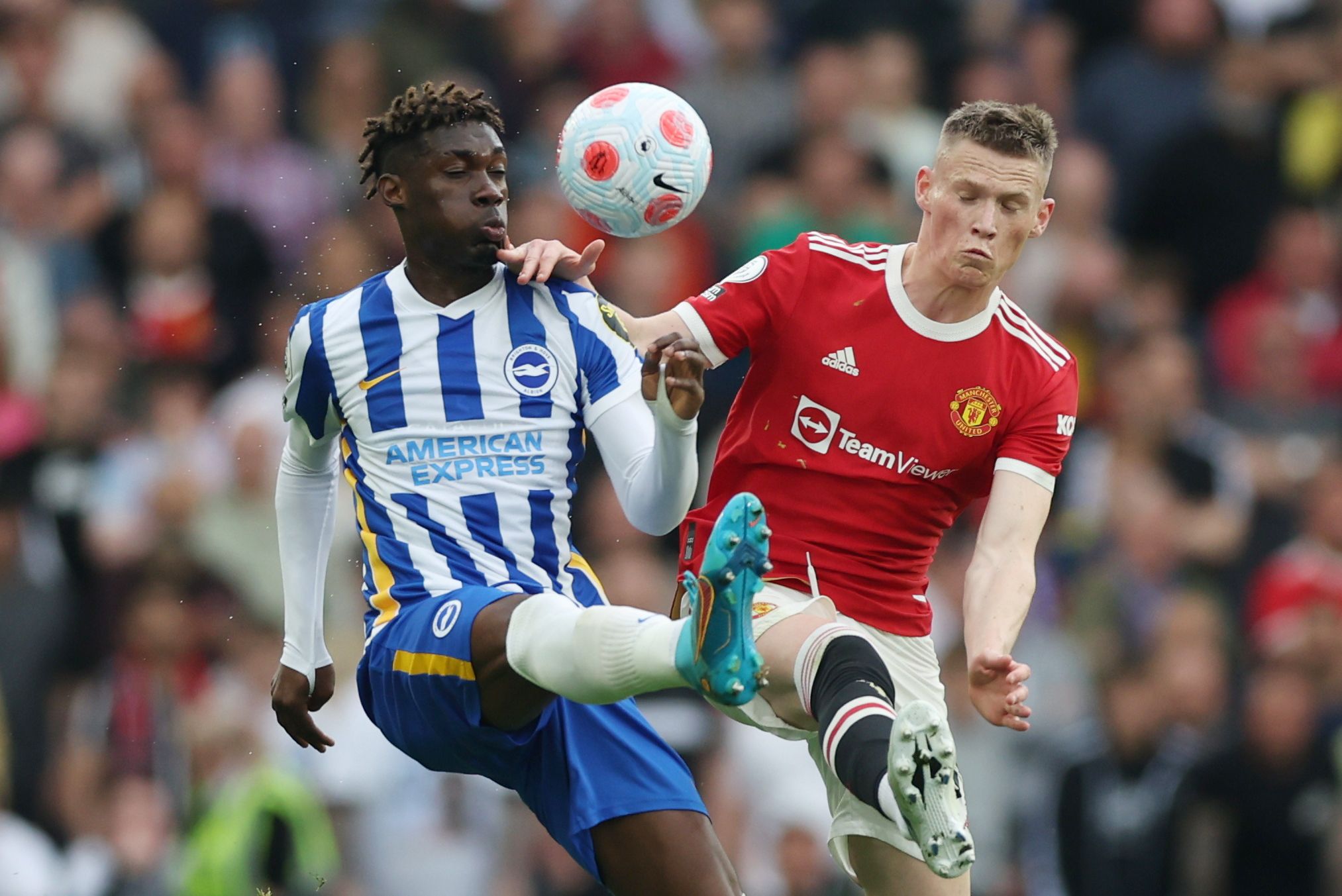 yves-bissouma-brighton-vs-manchester-united-transfer-news-bissouma-fabrizio-romano-latest-frenkie-de-jong-ten-hag-dealSoccer Football - Premier League - Brighton &amp; Hove Albion v Manchester United - The American Express Community Stadium, Brighton, Britain - May 7, 2022 Brighton &amp; Hove Albion's Yves Bissouma in action with Manchester United's Scott McTominay Action Images via Reuters/Matthew Childs EDITORIAL USE ONLY. No use with unauthorized audio, video, data, fixture lists, club/league