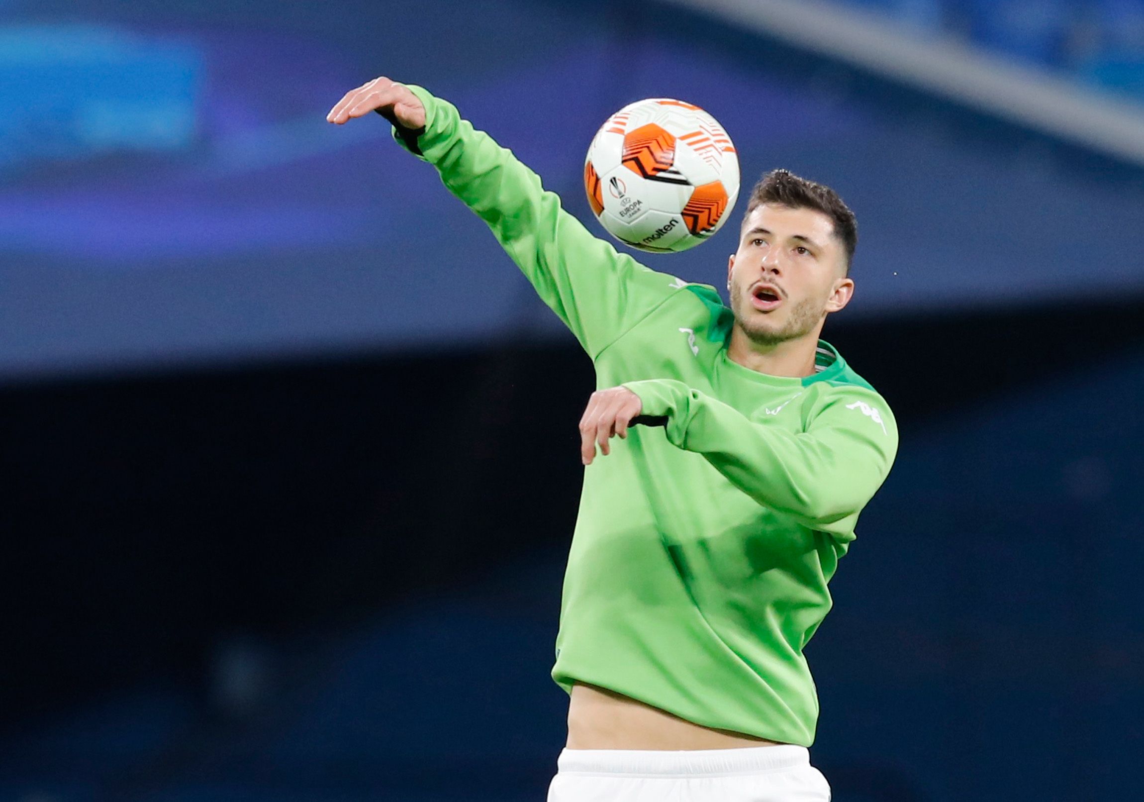 Soccer Football - Europa League - Play Off First Leg - Zenit St Petersburg v Real Betis - Gazprom Arena, Saint Petersburg, Russia - February 17, 2022 Real Betis' Guido Rodriguez during the warm up before the match REUTERS/Anton Vaganov