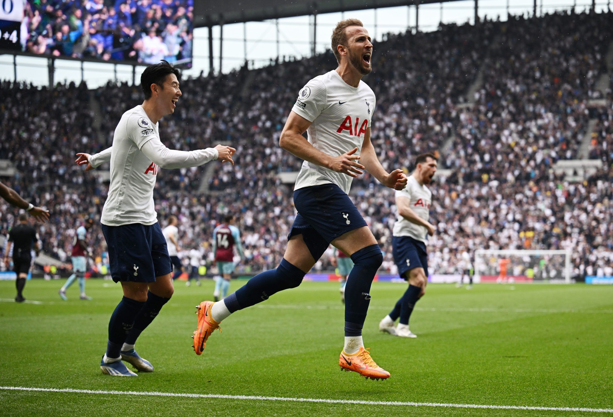 Soccer Football - Premier League - Tottenham Hotspur v Burnley - Tottenham Hotspur Stadium, London, Britain - May 15, 2022 Tottenham Hotspur's Harry Kane celebrates scoring their first goal with Son Heung-min REUTERS/Dylan Martinez EDITORIAL USE ONLY. No use with unauthorized audio, video, data, fixture lists, club/league logos or 'live' services. Online in-match use limited to 75 images, no video emulation. No use in betting, games or single club /league/player publications.  Please contact you