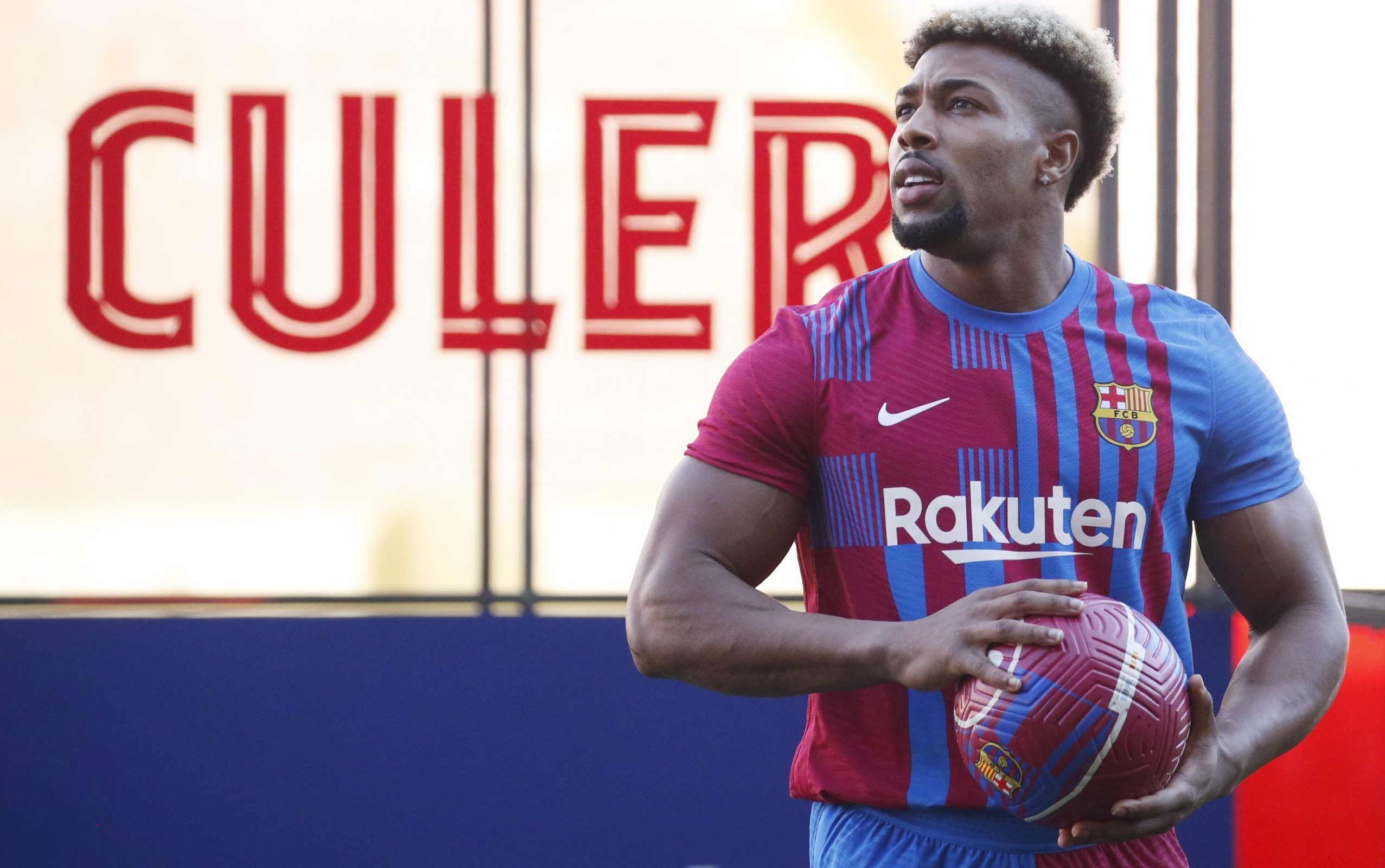 Adama Traore unveiled as Barcelona loan signing