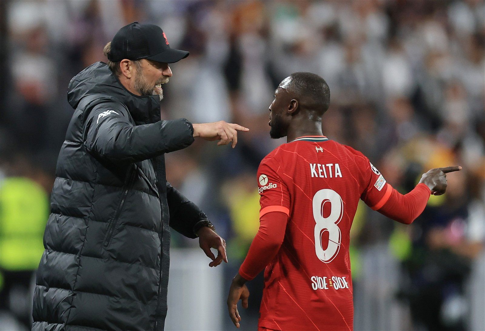 Soccer Football - Champions League Final - Liverpool v Real Madrid - Stade de France, Saint-Denis near Paris, France - May 28, 2022 Liverpool manager Juergen Klopp speaks with Naby Keita REUTERS/Lee Smith