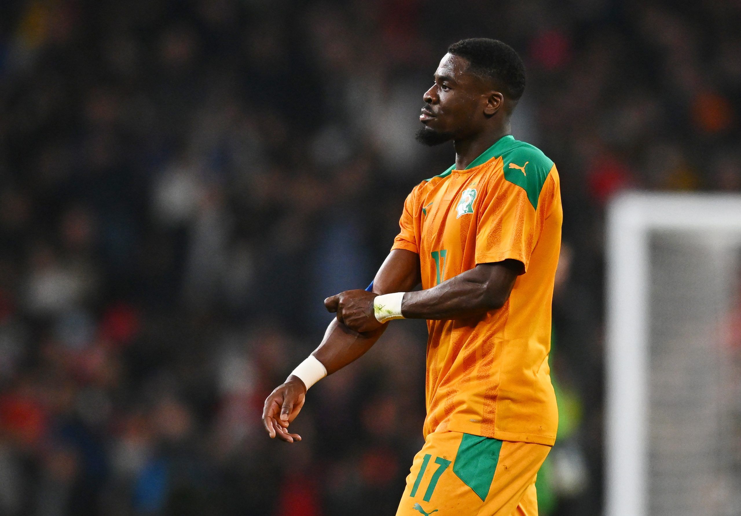 Soccer Football - International Friendly - England v Ivory Coast - Wembley Stadium, London, Britain - March 29, 2022 Ivory Coast's Serge Aurier reacts as he leaves the pitch after being shown a red card REUTERS/Dylan Martinez