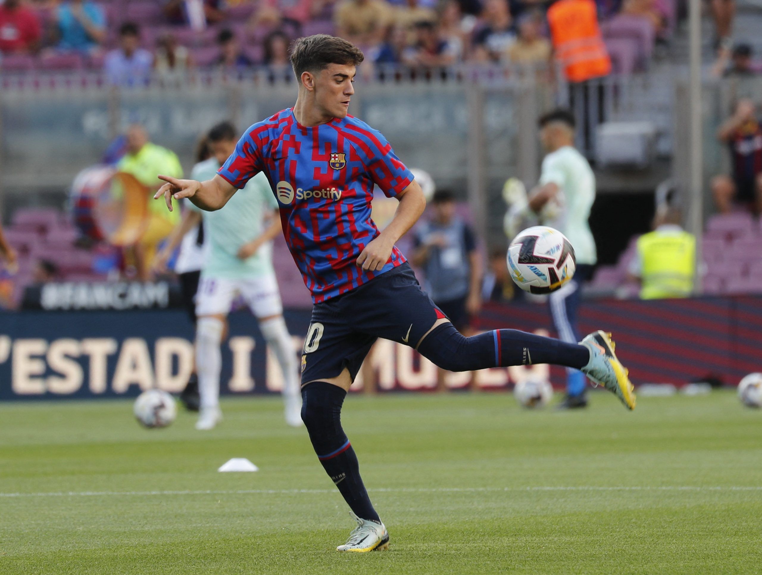 Soccer Football - LaLiga - FC Barcelona v Real Valladolid - Camp Nou, Barcelona, Spain - August 28, 2022 FC Barcelona's Gavi during the warm up before the match REUTERS/Nacho Doce