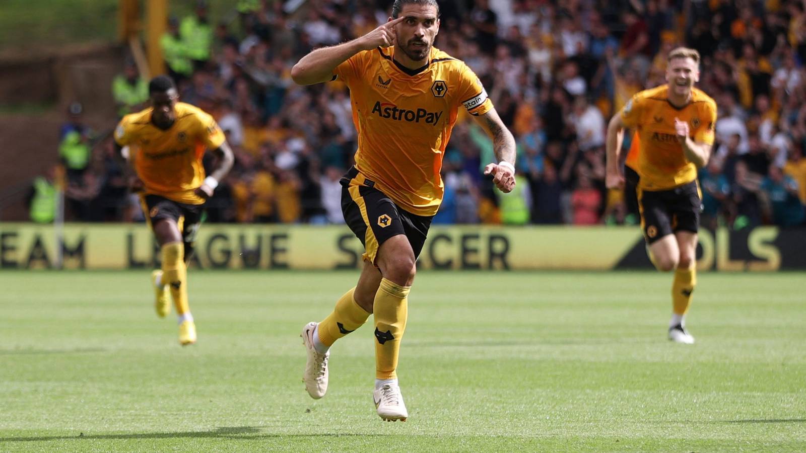 Wolves: Neves could be heading for exit