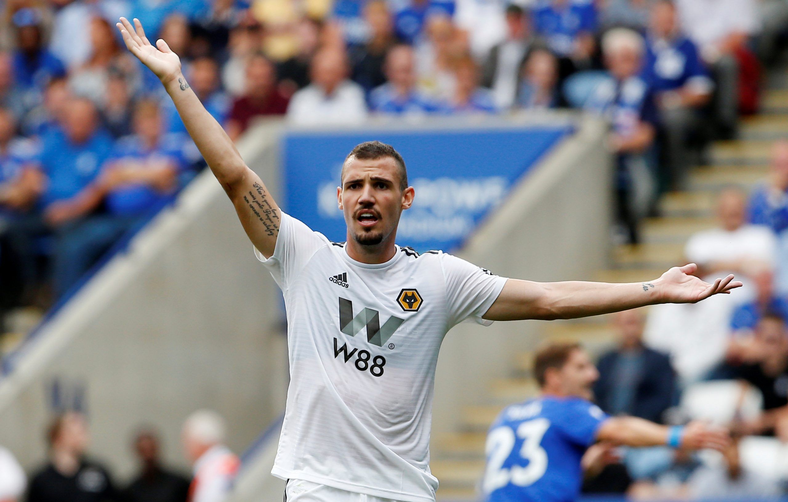 Soccer Football - Premier League - Leicester City v Wolverhampton Wanderers - King Power Stadium, Leicester, Britain - August 18, 2018   Wolverhampton Wanderers' Leo Bonatini reacts      Action Images via Reuters/Craig Brough    EDITORIAL USE ONLY. No use with unauthorized audio, video, data, fixture lists, club/league logos or 