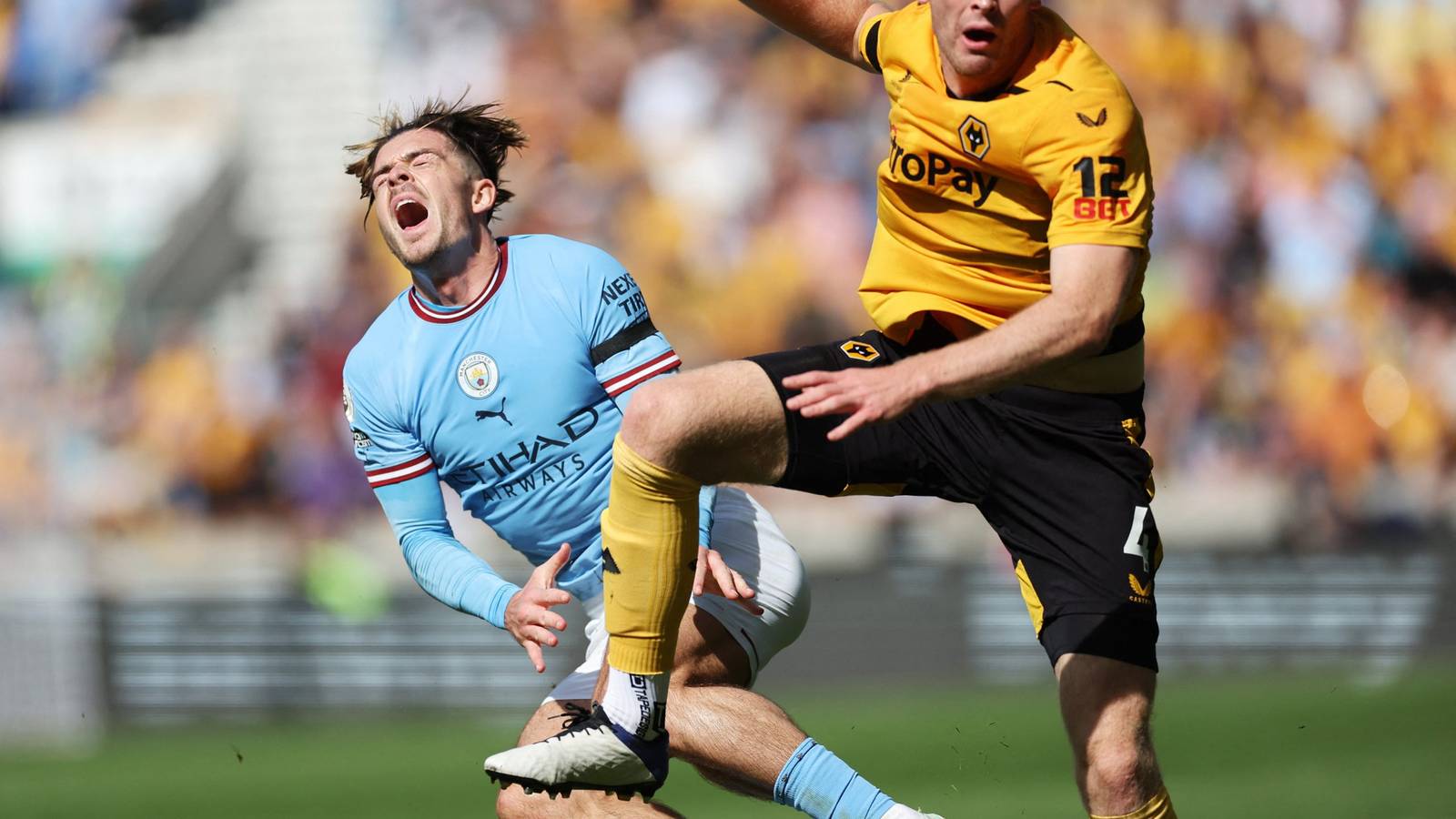Wolves journo reacts to 'reckless' Collins challenge vs Man City