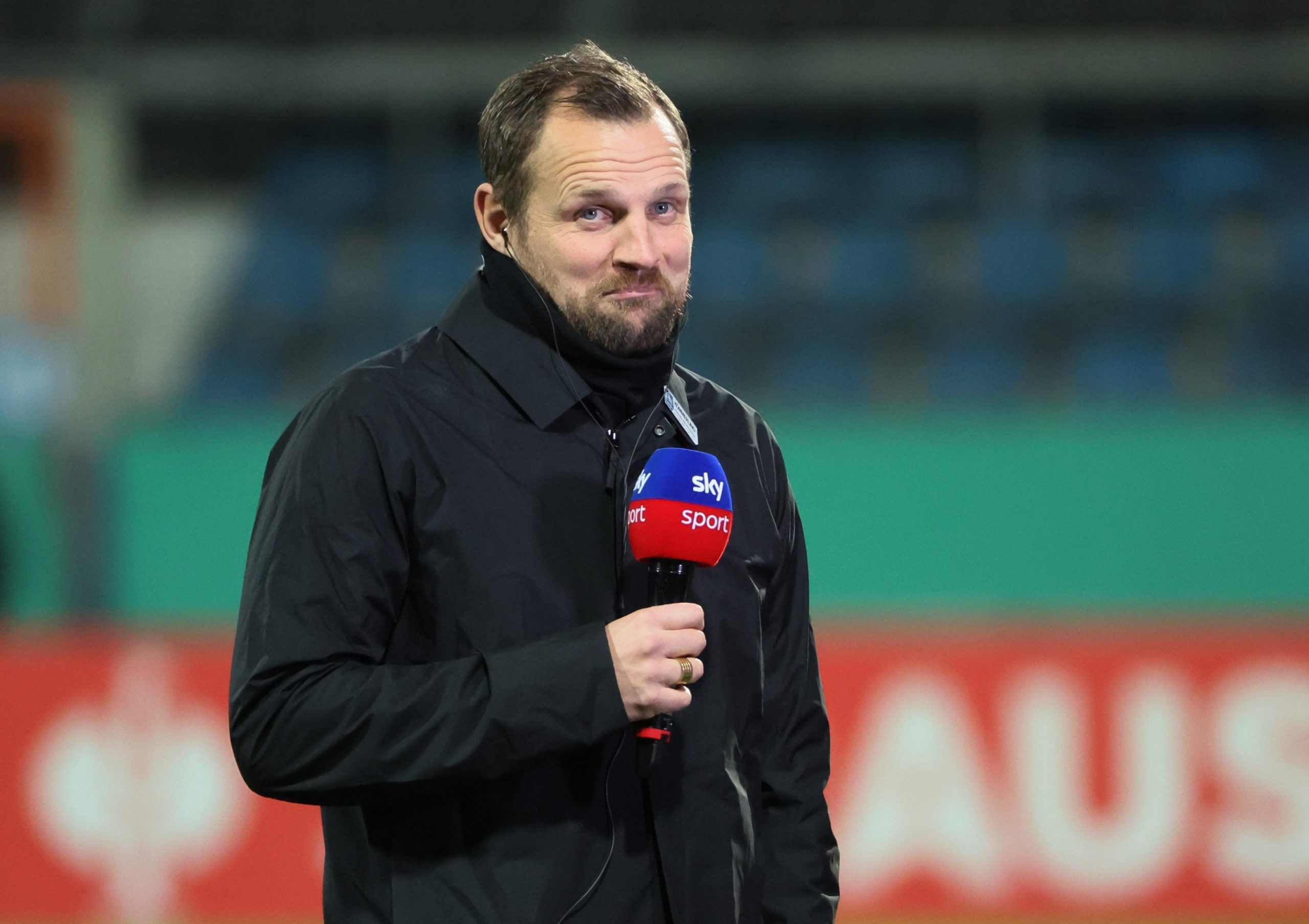 Soccer Football - DFB Cup - Round of 16 - VfL Bochum v 1. FSV Mainz 05 - Ruhrstadion, Bochum, Germany - January 18, 2022 1.FSV Mainz 05 coach Bo Svensson is interviewed before the match REUTERS/Wolfgang Rattay DFB REGULATIONS PROHIBIT ANY USE OF PHOTOGRAPHS AS IMAGE SEQUENCES AND/OR QUASI-VIDEO.