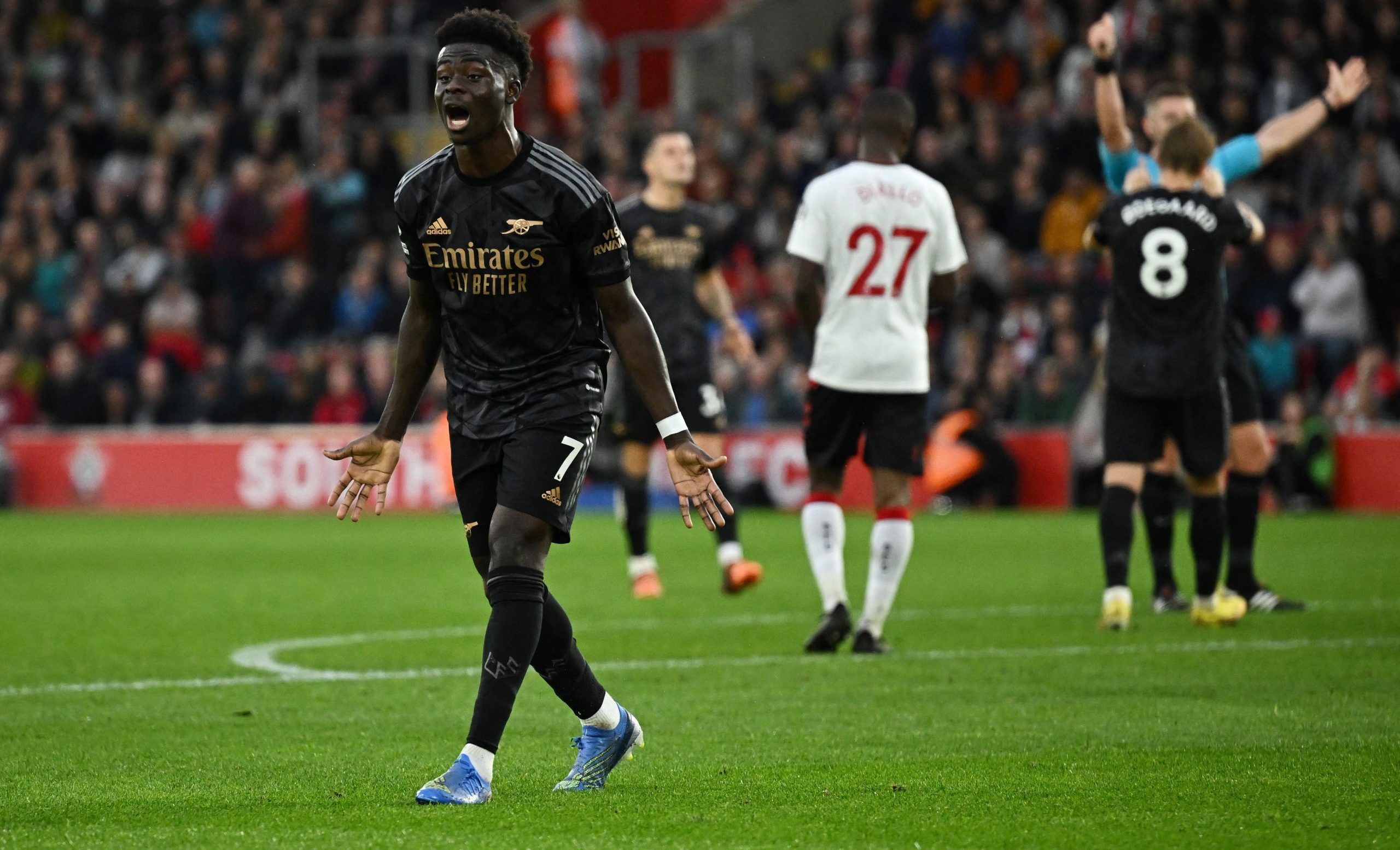 Soccer Football - Premier League - Southampton v Arsenal - St Mary's Stadium, Southampton, Britain - October 23, 2022 Arsenal's Bukayo Saka reacts after their second goal was disallowed REUTERS/Dylan Martinez EDITORIAL USE ONLY. No use with unauthorized audio, video, data, fixture lists, club/league logos or 'live' services. Online in-match use limited to 75 images, no video emulation. No use in betting, games or single club /league/player publications.  Please contact your account representativ