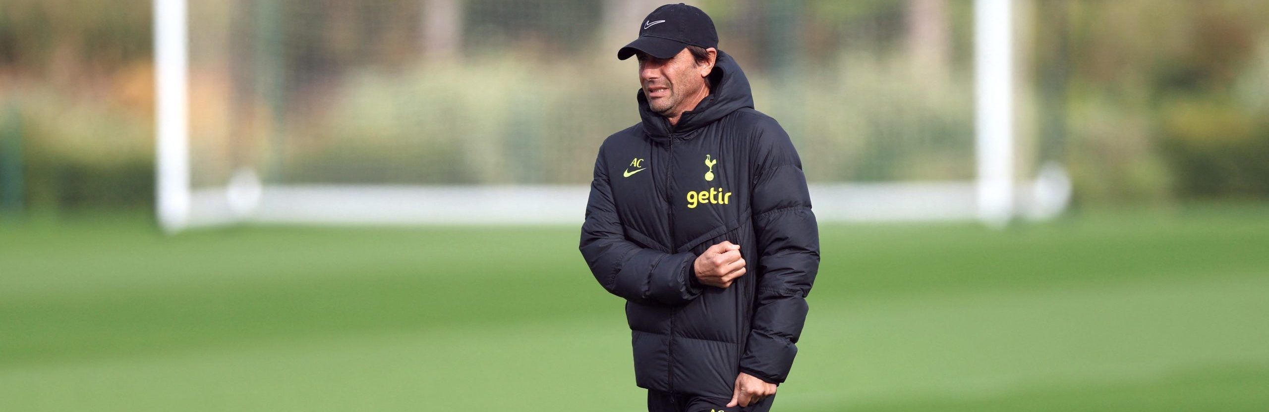 Soccer Football - Champions League - Tottenham Hotspur Training - Tottenham Hotspur Training Centre, London, Britain - October 25, 2022 Tottenham Hotspur manager Antonio Conte during training Action Images via Reuters/Matthew Childs