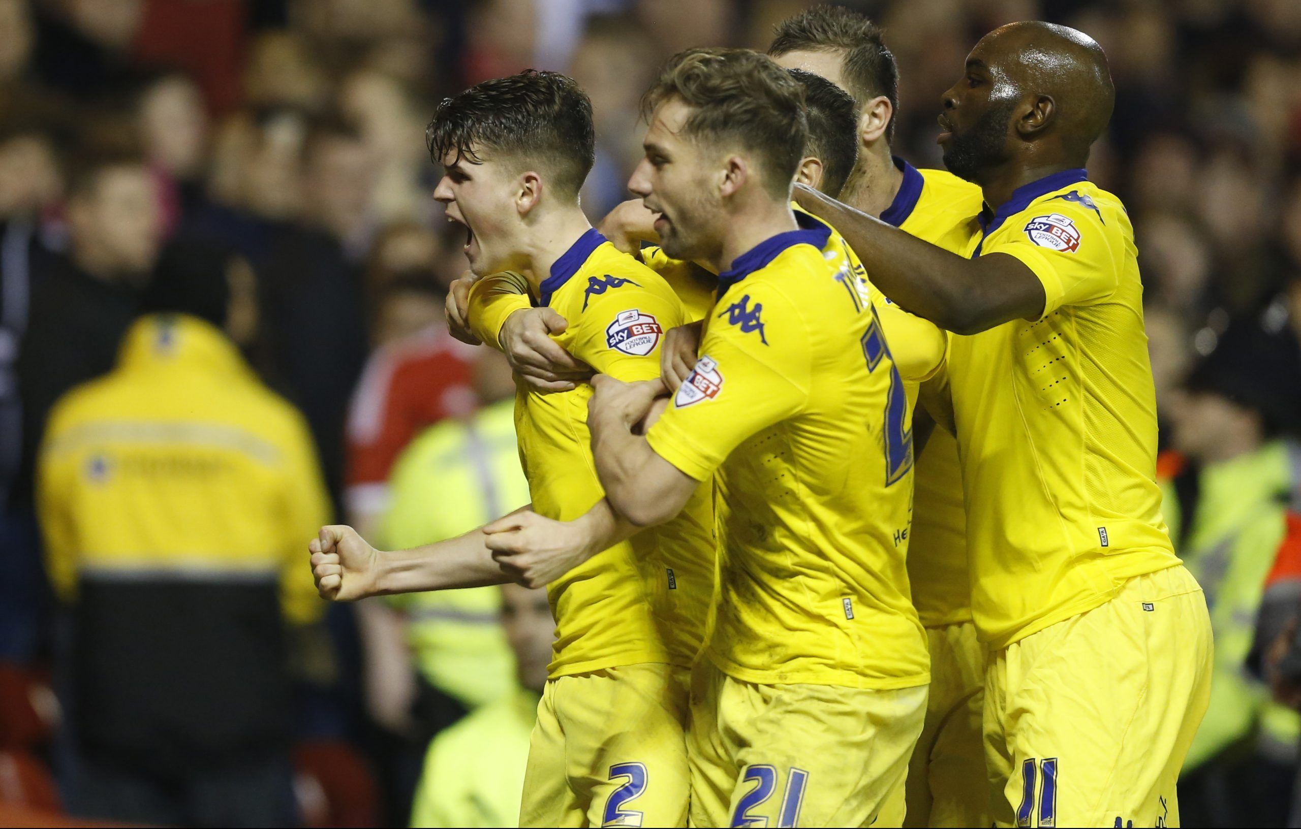 Football Soccer - Nottingham Forest v Leeds United - Sky Bet Football League Championship - The City Ground - 27/12/15 
Sam Byram celebrates with team mates after scoring the first goal for Leeds 
Mandatory Credit: Action Images / Carl Recine 
Livepic 
EDITORIAL USE ONLY. No use with unauthorized audio, video, data, fixture lists, club/league logos or 