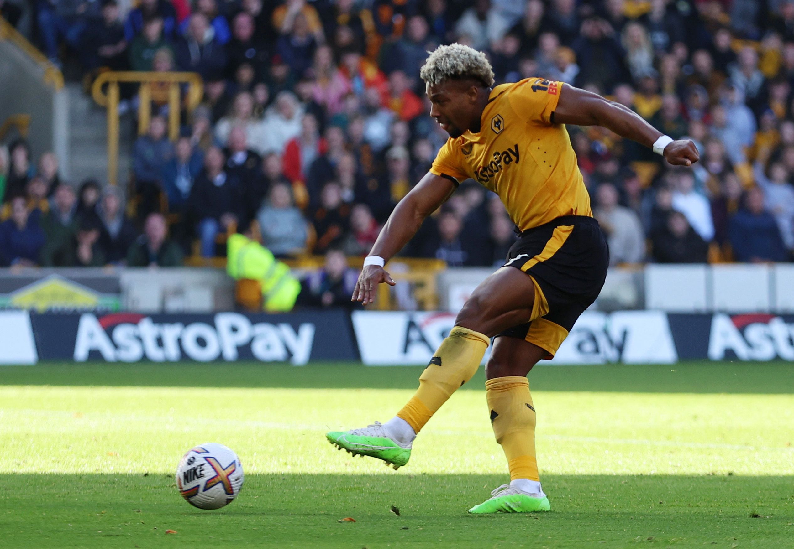 Soccer Football - Premier League - Wolverhampton Wanderers v Nottingham Forest - Molineux Stadium, Wolverhampton, Britain - October 15, 2022  Wolverhampton Wanderers' Adama Traore in action Action Images via Reuters/Andrew Boyers EDITORIAL USE ONLY. No use with unauthorized audio, video, data, fixture lists, club/league logos or 'live' services. Online in-match use limited to 75 images, no video emulation. No use in betting, games or single club /league/player publications.  Please contact your 