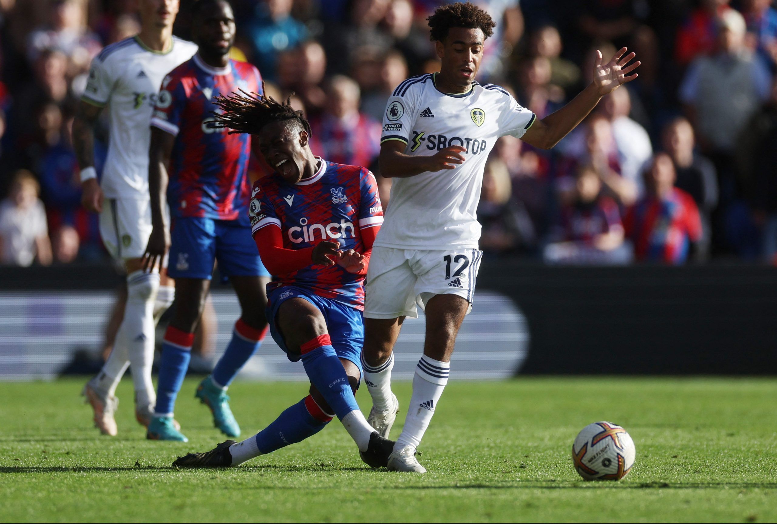 Soccer Football - Premier League - Crystal Palace v Leeds United - Selhurst Park, London, Britain - October 9, 2022 Crystal Palace's Eberechi Eze in action with Leeds United's Tyler Adams Action Images via Reuters/Paul Childs EDITORIAL USE ONLY. No use with unauthorized audio, video, data, fixture lists, club/league logos or 'live' services. Online in-match use limited to 75 images, no video emulation. No use in betting, games or single club /league/player publications.  Please contact your acco