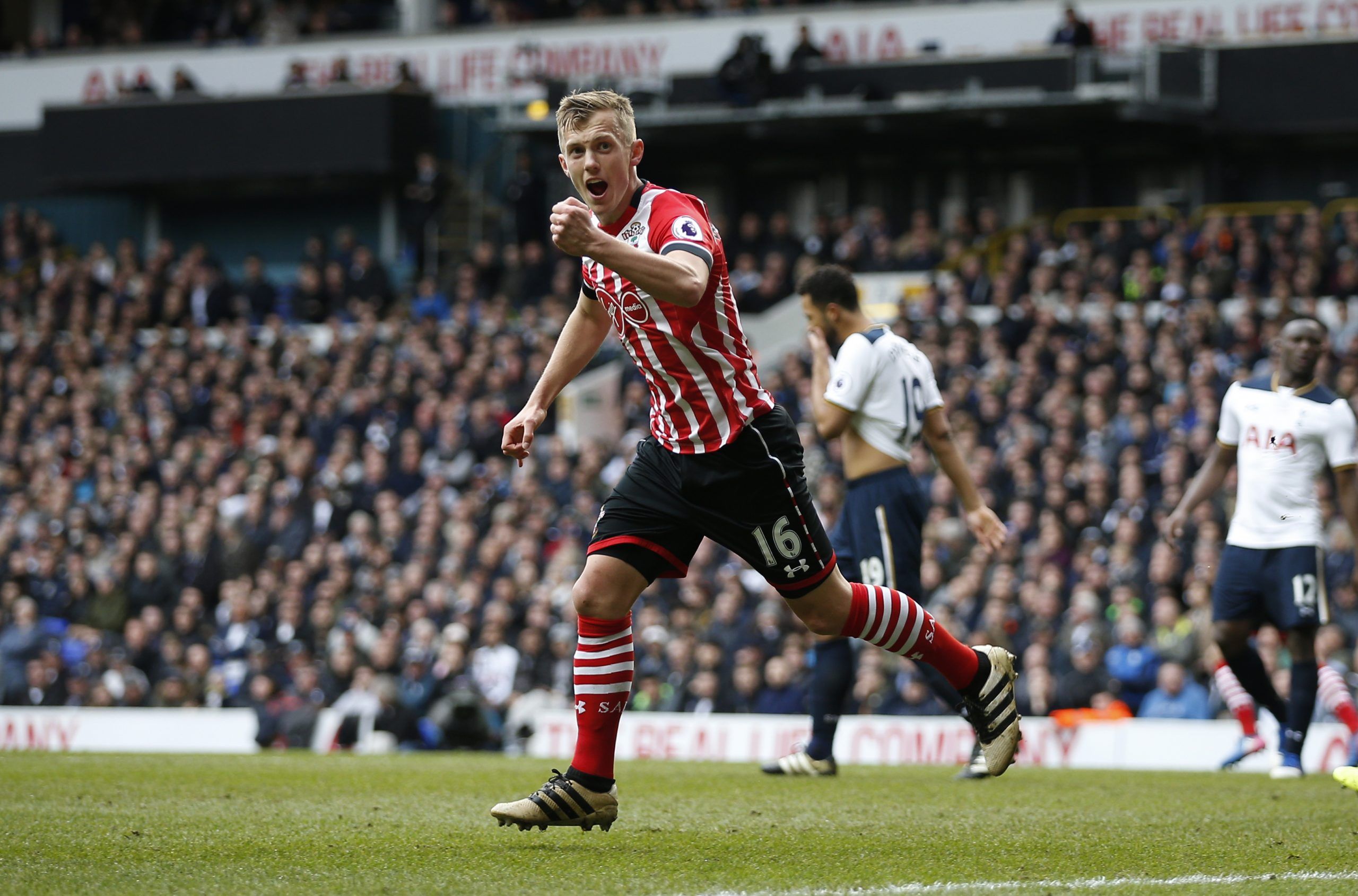 Britain Soccer Football - Tottenham Hotspur v Southampton - Premier League - White Hart Lane - 19/3/17 Southampton's James Ward-Prowse celebrates scoring their first goal  Action Images via Reuters / Andrew Couldridge Livepic EDITORIAL USE ONLY. No use with unauthorized audio, video, data, fixture lists, club/league logos or 