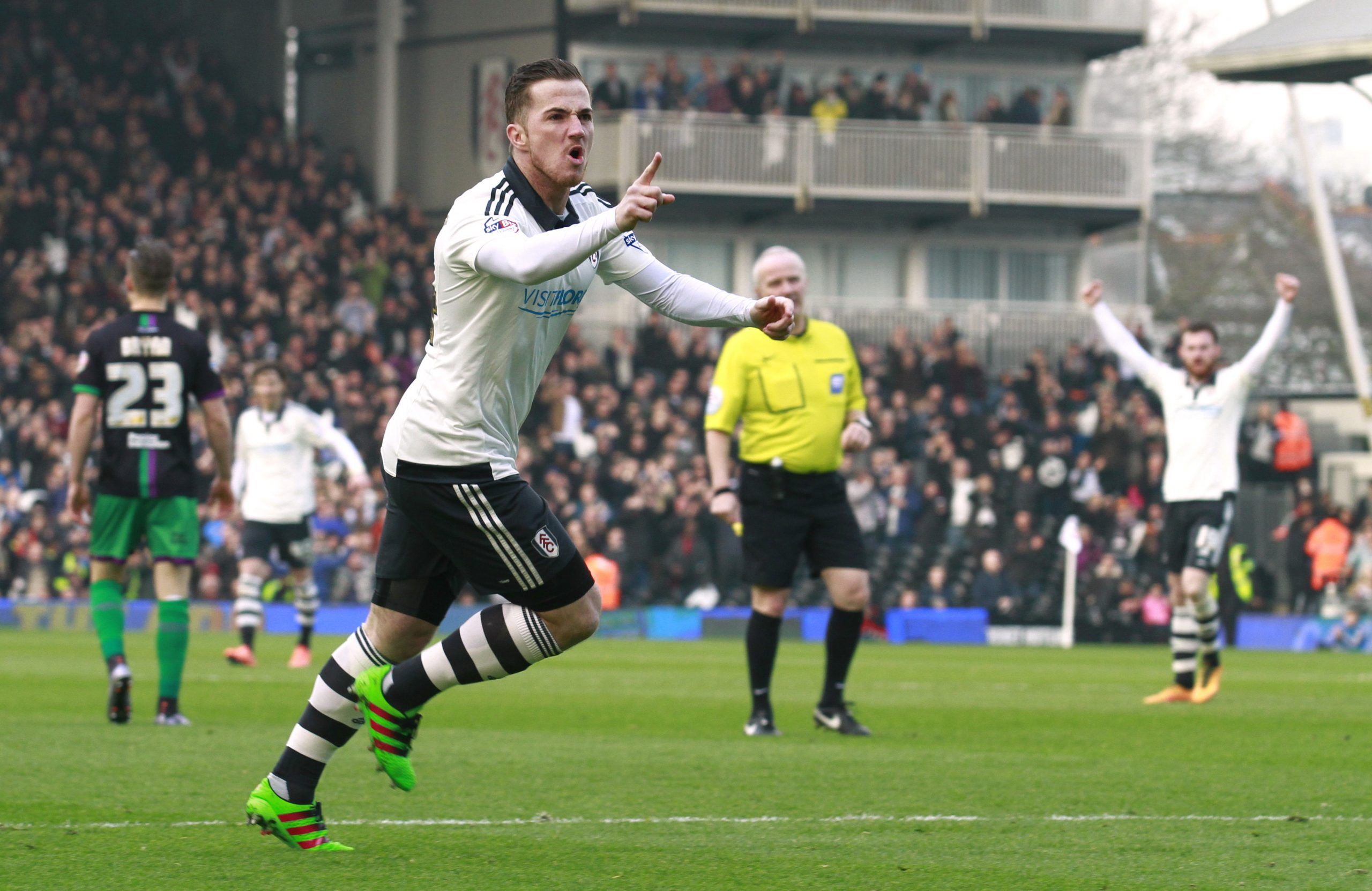 mccormack-rangers-le-guen-championship-premiershipRoss McCormack celebrates after scoring the first goal for Fulham 
Mandatory Credit: Action Images / John Marsh 
Livepic 
EDITORIAL USE ONLY. No use with unauthorized audio, video, data, fixture lists, club/league logos or 