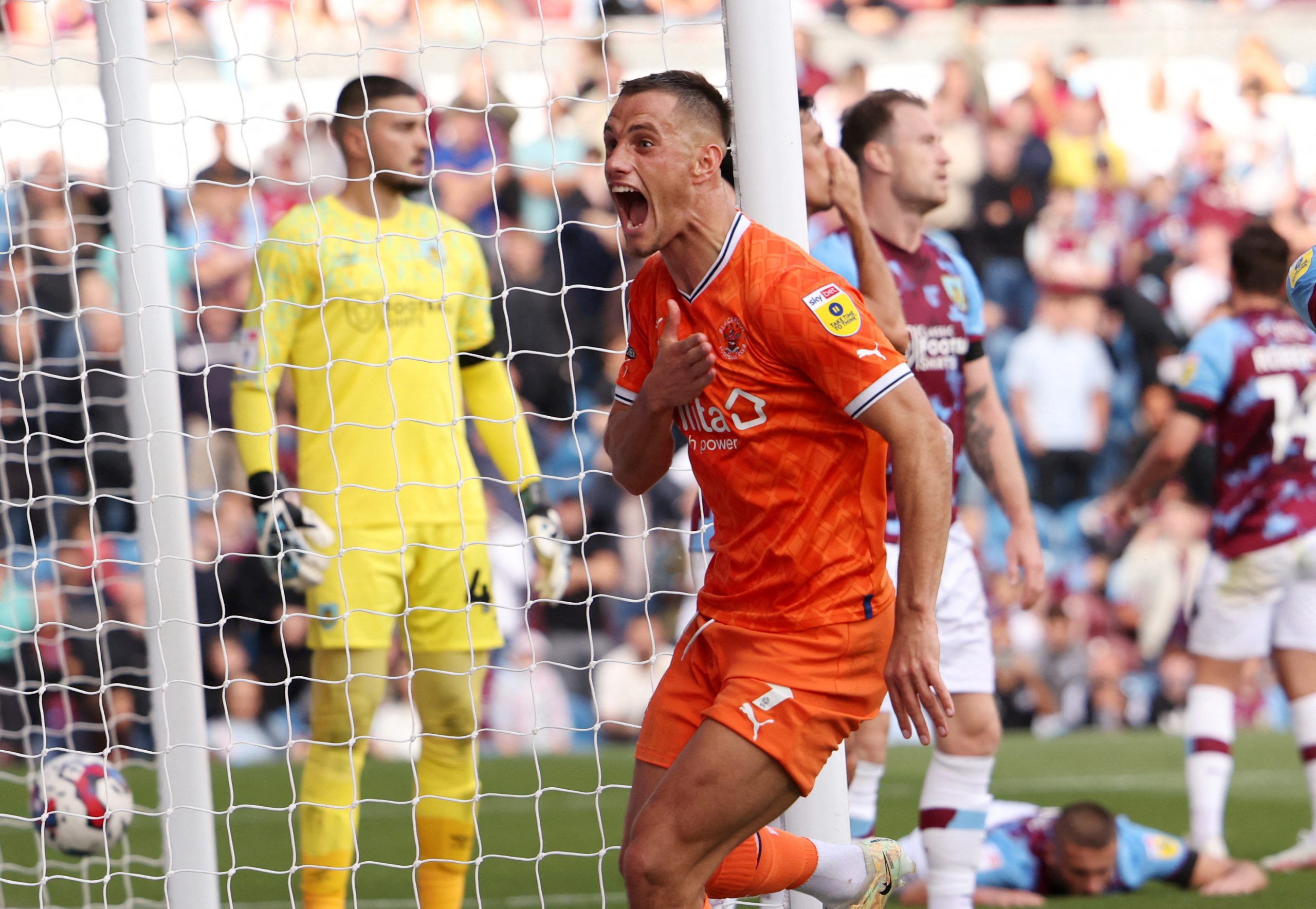 Soccer Football - Championship - Burnley v Blackpool - Turf Moor, Burnley, Britain - August 20, 2022 Blackpool's Jerry Yates celebrates scoring their third goal   Action Images/John Clifton  EDITORIAL USE ONLY. No use with unauthorized audio, video, data, fixture lists, club/league logos or 
