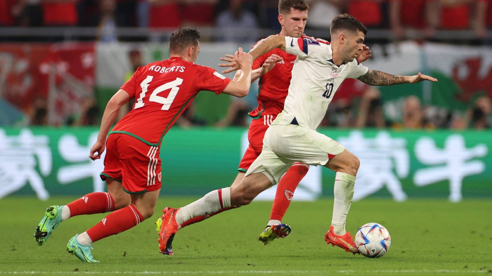 Wolves must sign Connor Roberts over Jones