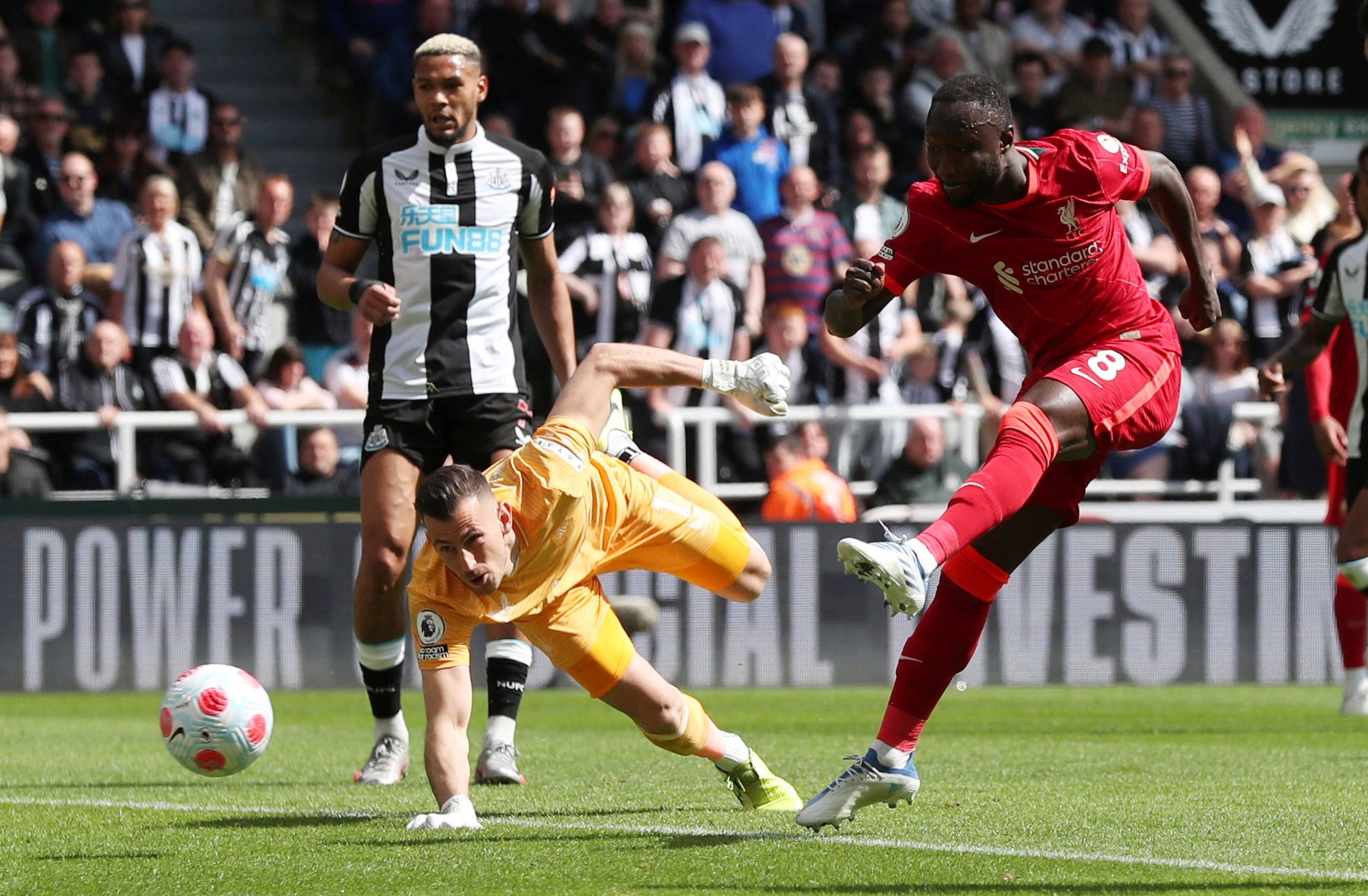 Soccer Football - Premier League - Newcastle United v Liverpool - St James' Park, Newcastle, Britain - April 30, 2022 Liverpool's Naby Keita scores their first goal REUTERS/Scott Heppell EDITORIAL USE ONLY. No use with unauthorized audio, video, data, fixture lists, club/league logos or 'live' services. Online in-match use limited to 75 images, no video emulation. No use in betting, games or single club /league/player publications.  Please contact your account representative for further details.